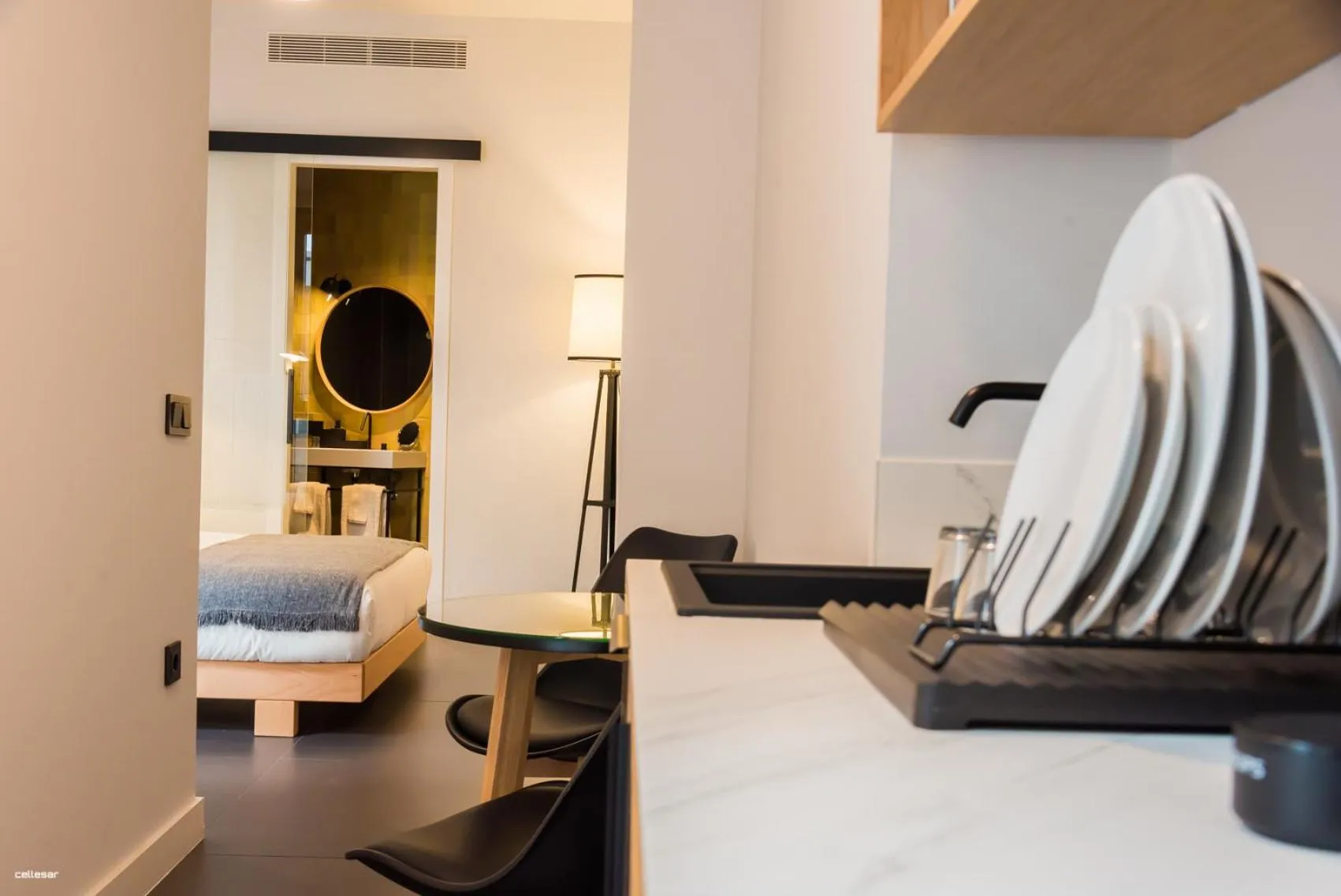 Kitchen or kitchenette in Welldone Quality - Crystal pool