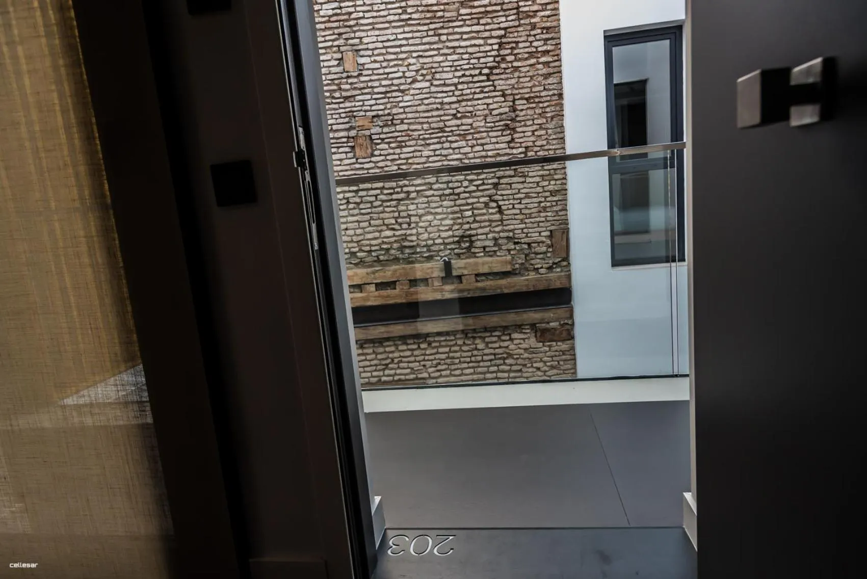 Decorative detail in Welldone Quality - Crystal pool