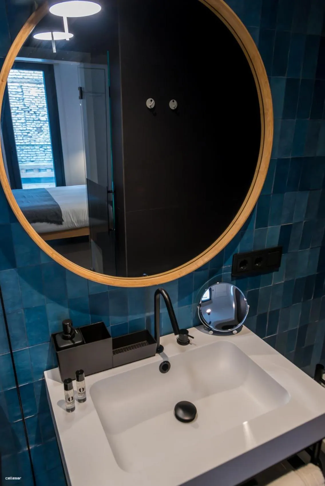 Bathroom in Welldone Quality - Crystal pool