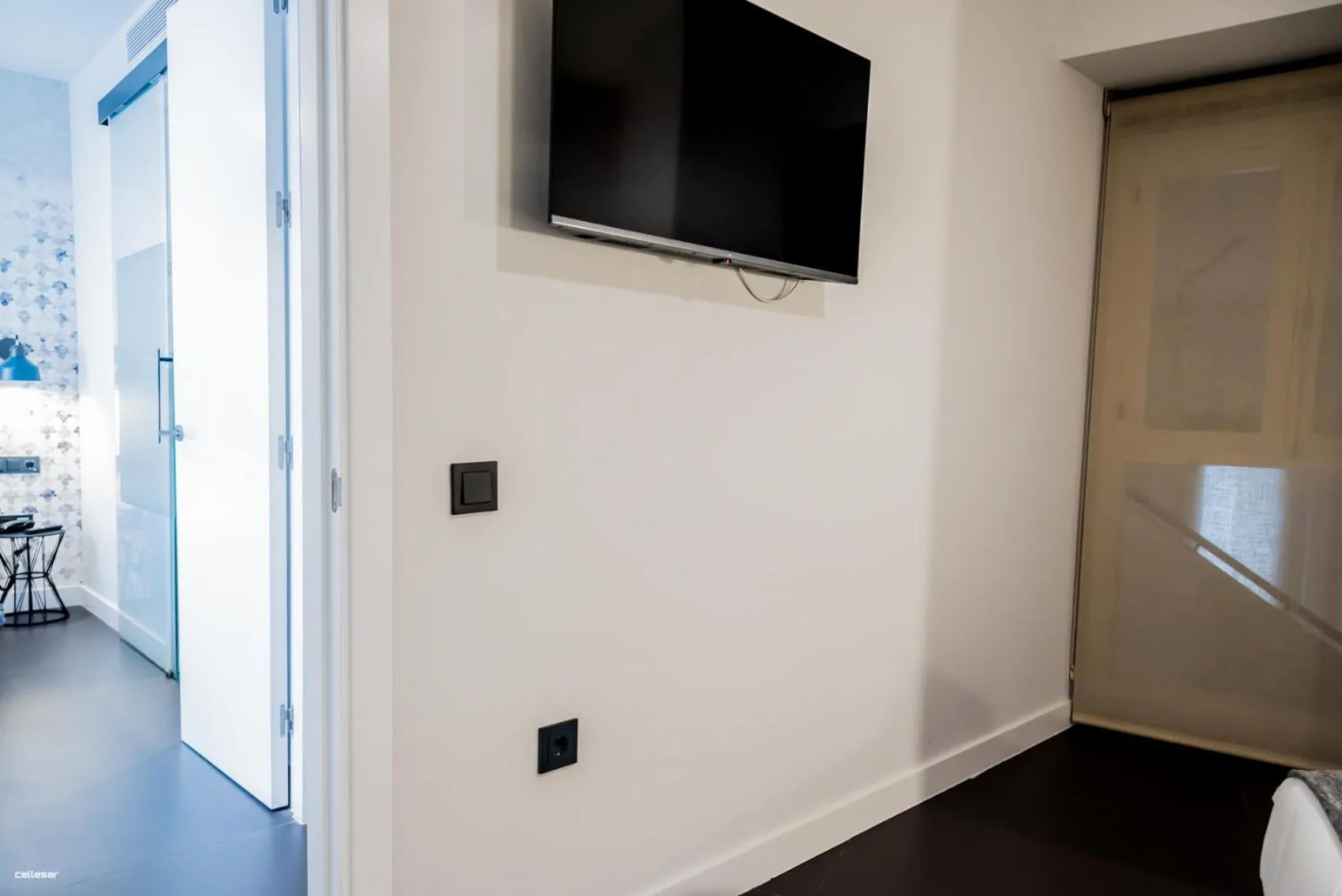 TV and multimedia, Bed in Welldone Quality - Crystal pool