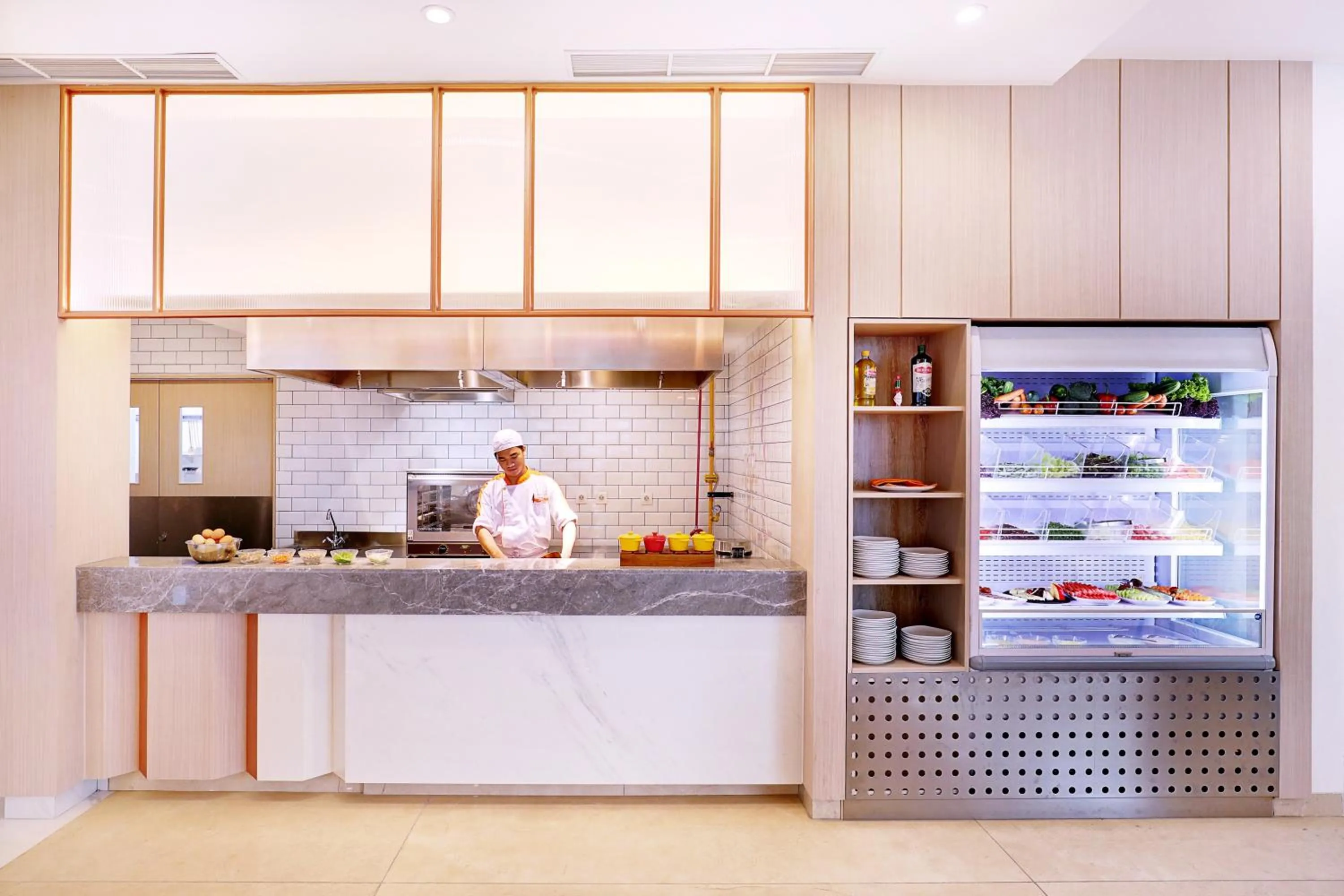 Restaurant/places to eat in HARRIS Hotel & Conventions Bundaran Satelit Surabaya