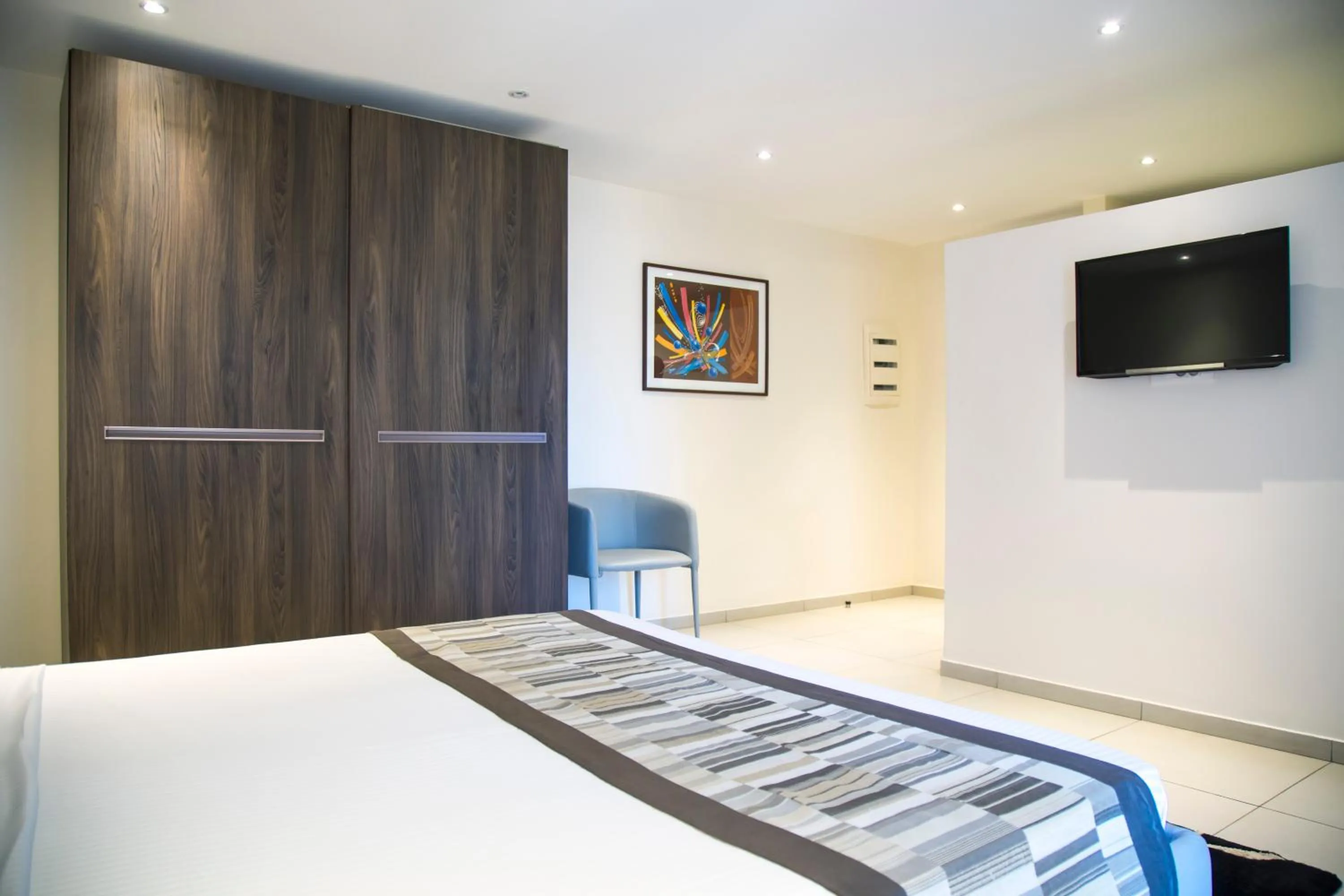 Bedroom, Bed in Le Ndiambour Hôtel et Résidence