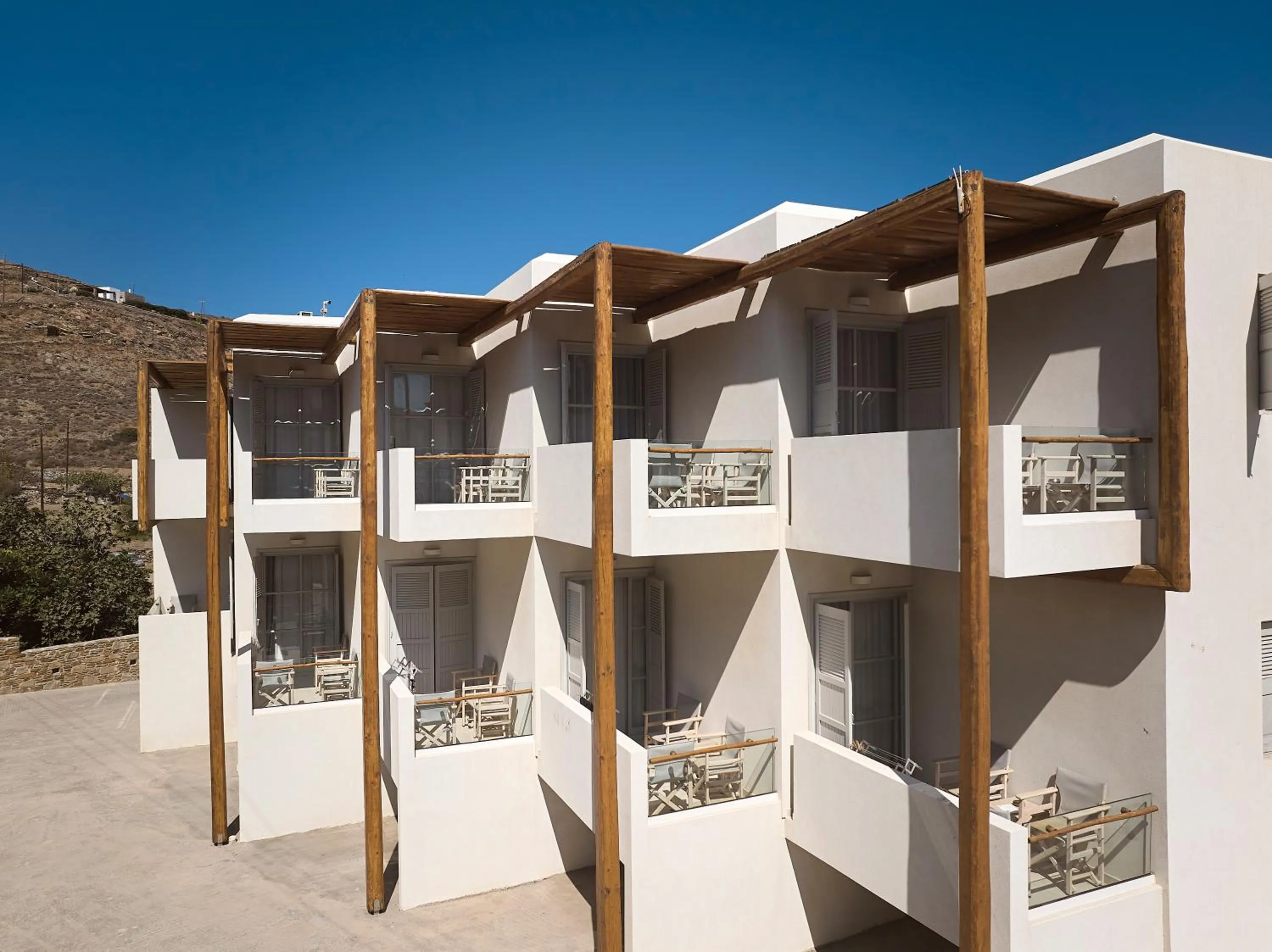 Property building in Kythnos Bay Hotel