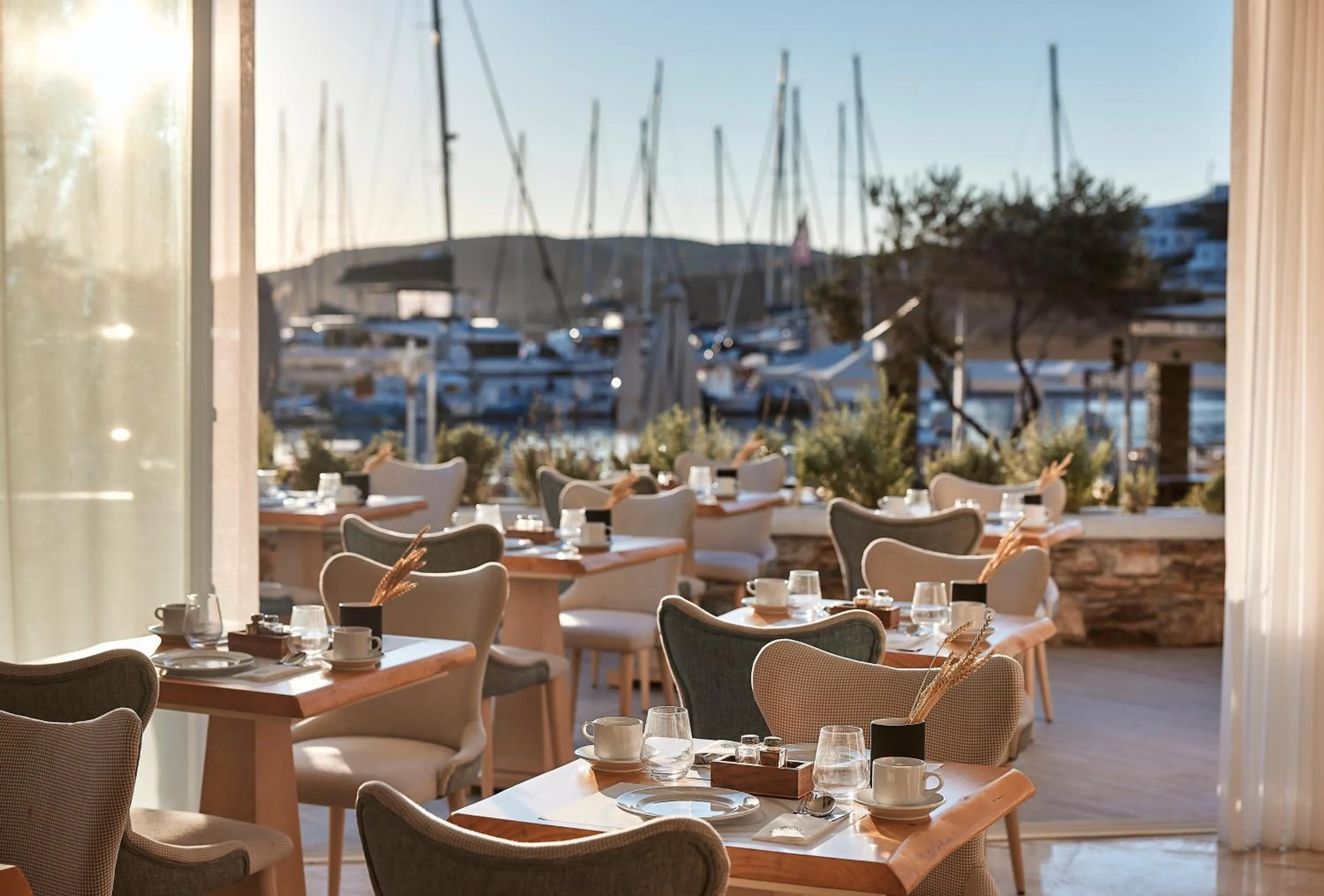 Restaurant/places to eat in Kythnos Bay Hotel