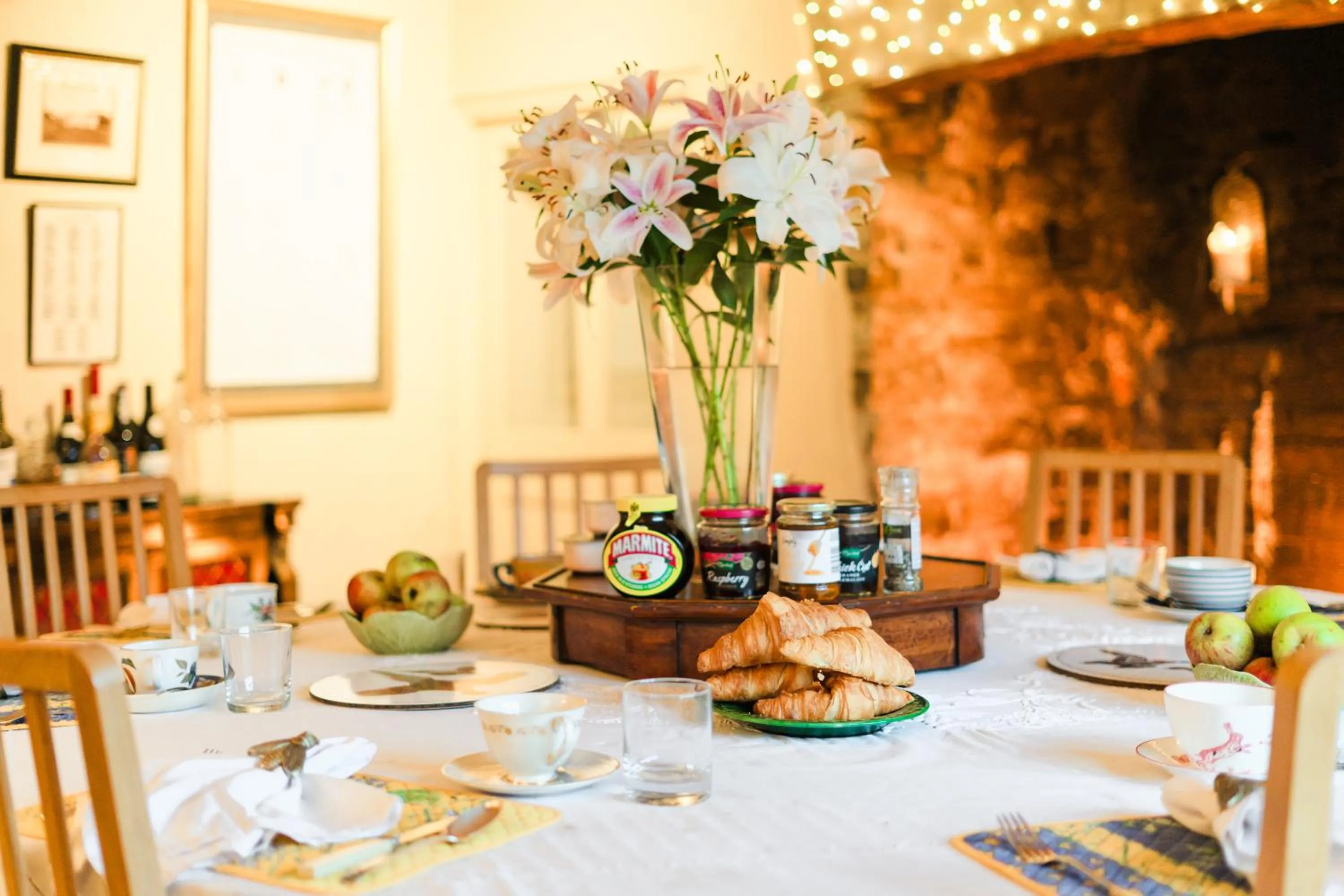 Breakfast in Hollamoor Farm