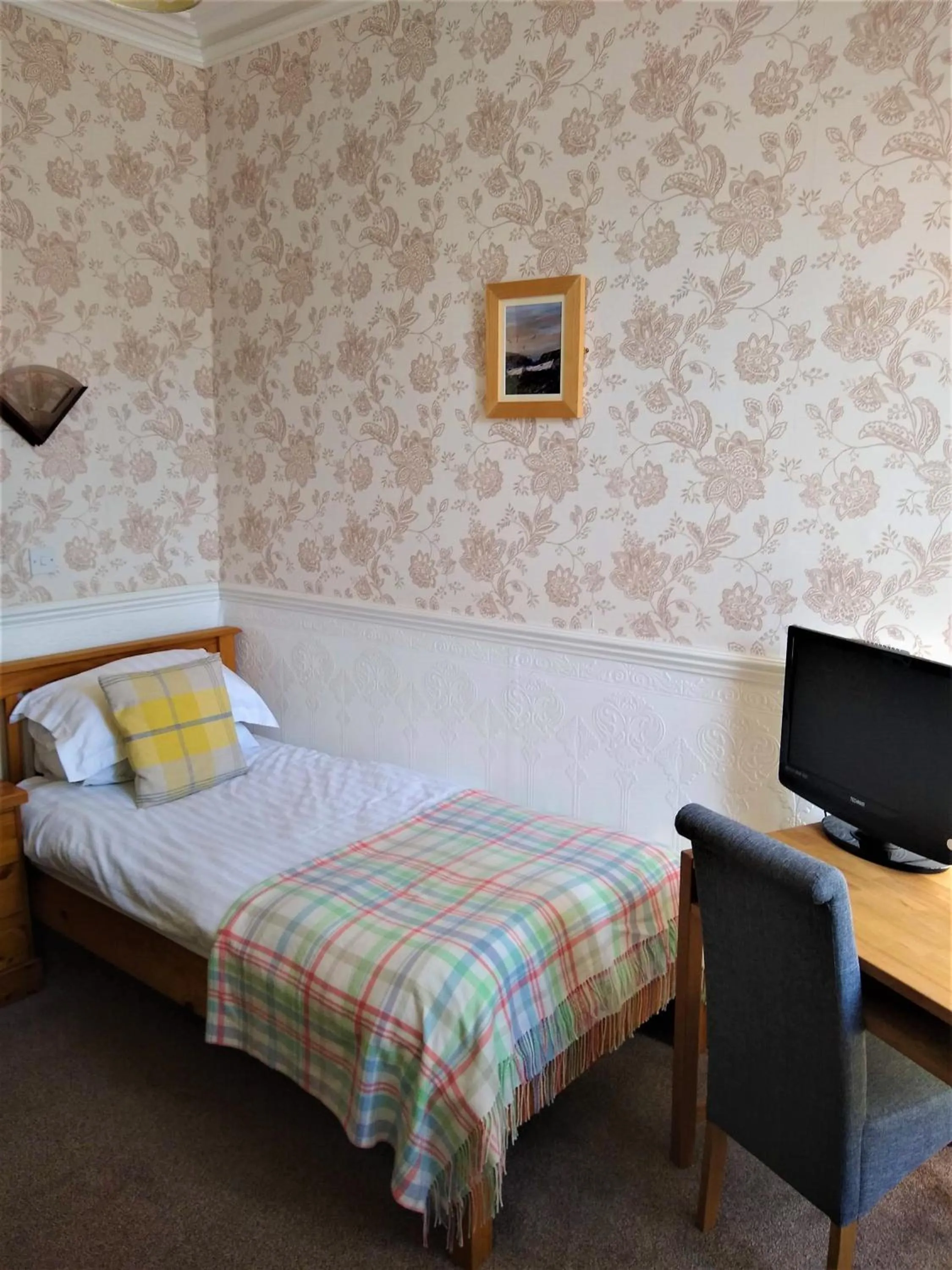 Bedroom, Bed in Solheim Guest House