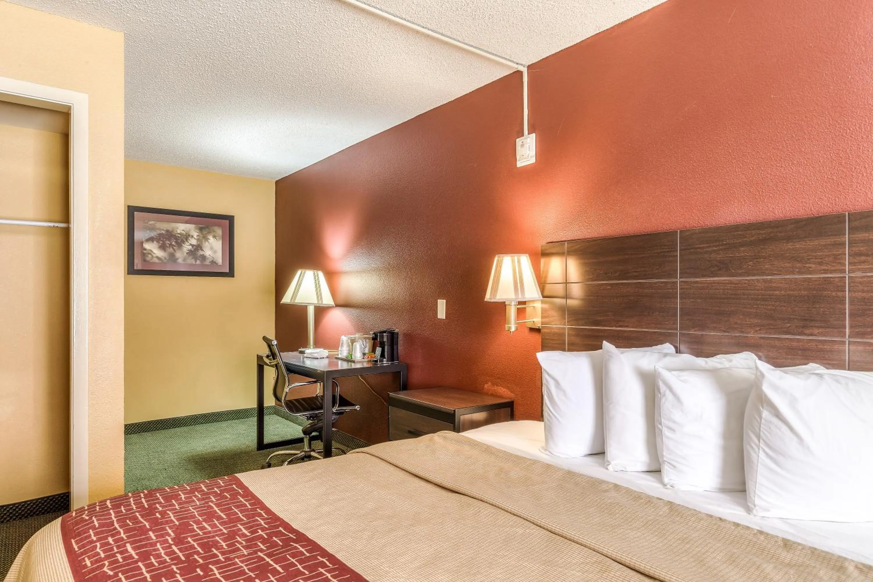 Photo of the whole room in Red Roof Inn Amarillo West