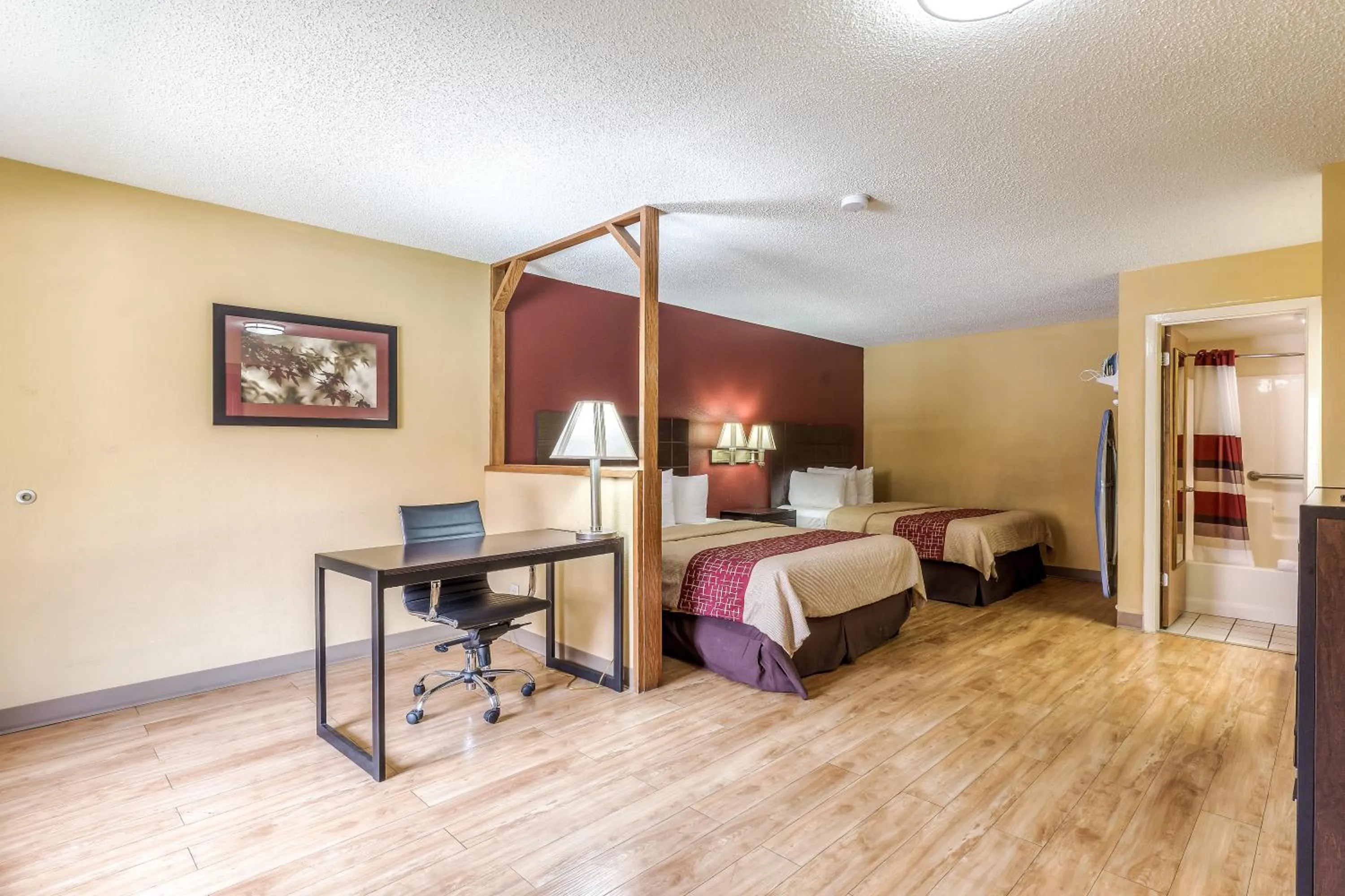 Photo of the whole room in Red Roof Inn Amarillo West