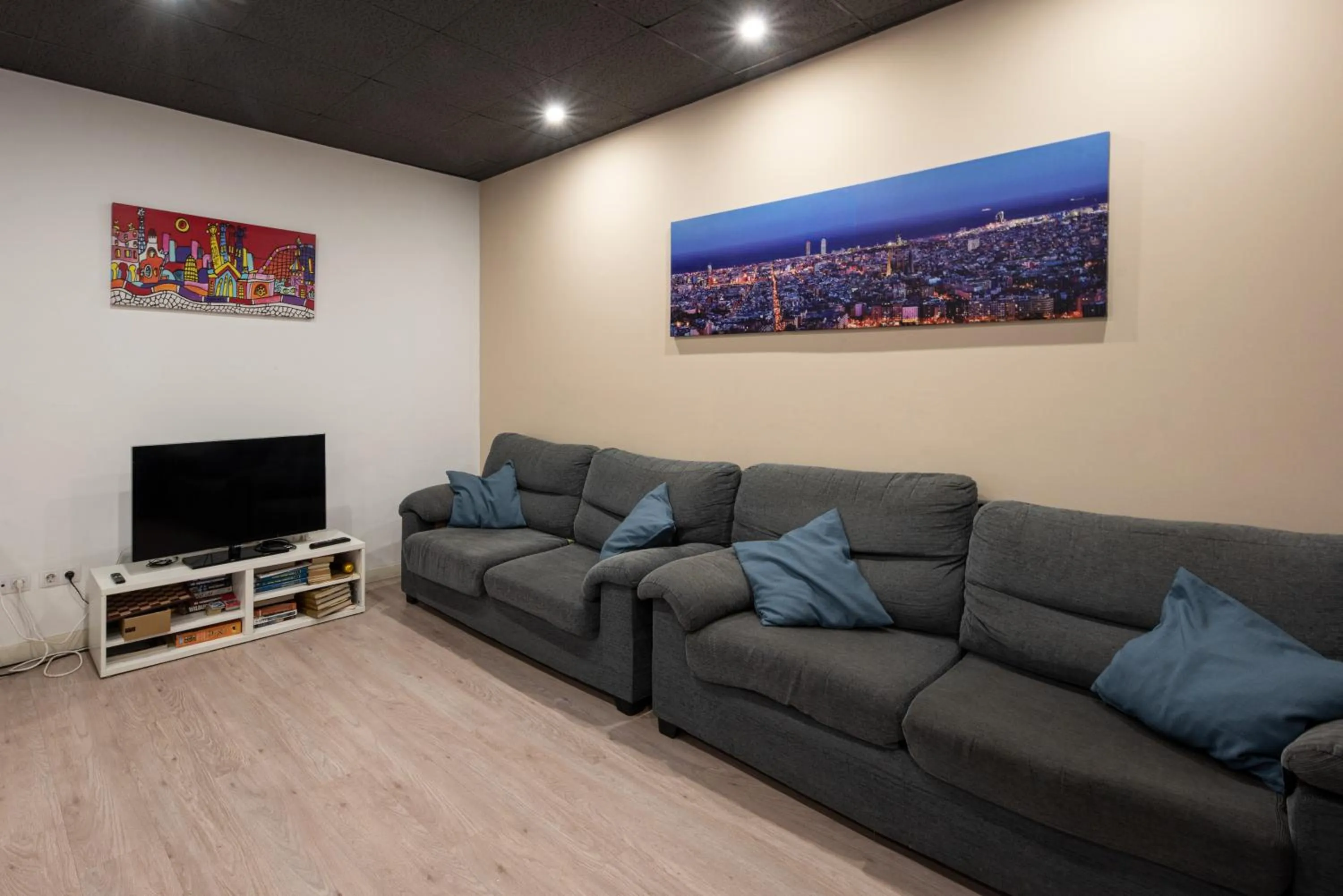 Property building in No Limit Barcelona Central