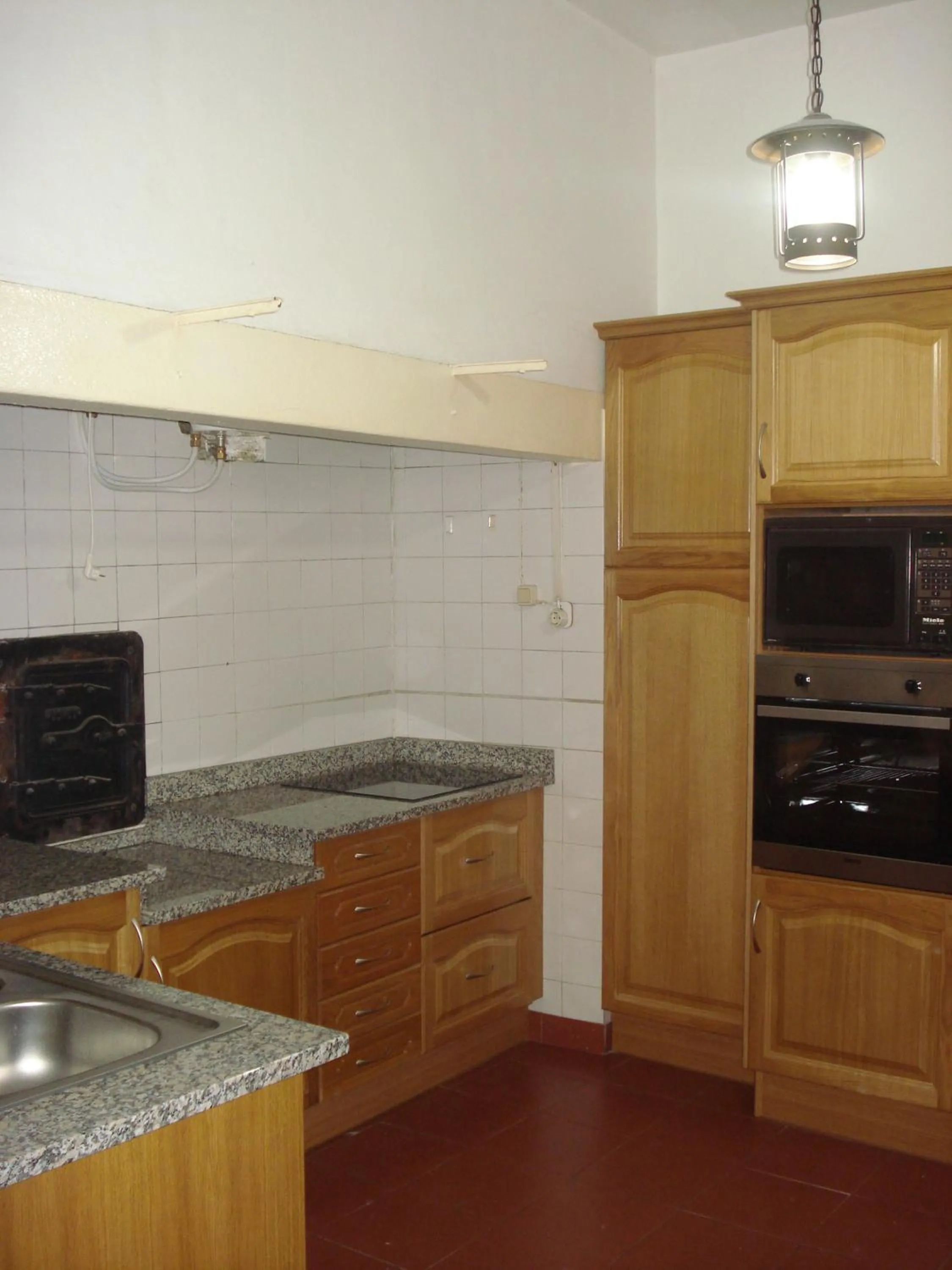 Kitchen or kitchenette in Vitorina Corte Guesthouse