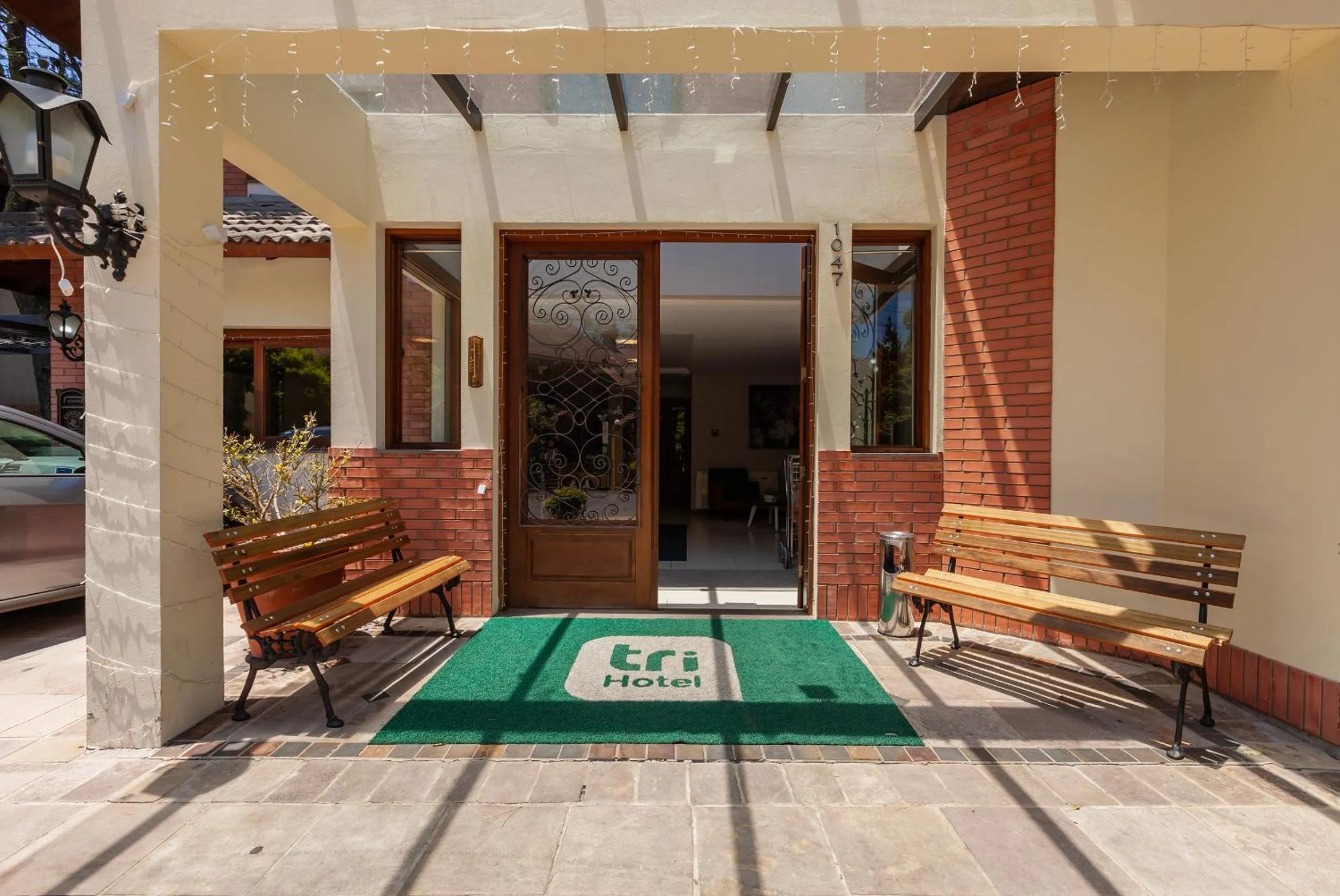 Facade/entrance in Tri Hotel Lago Gramado