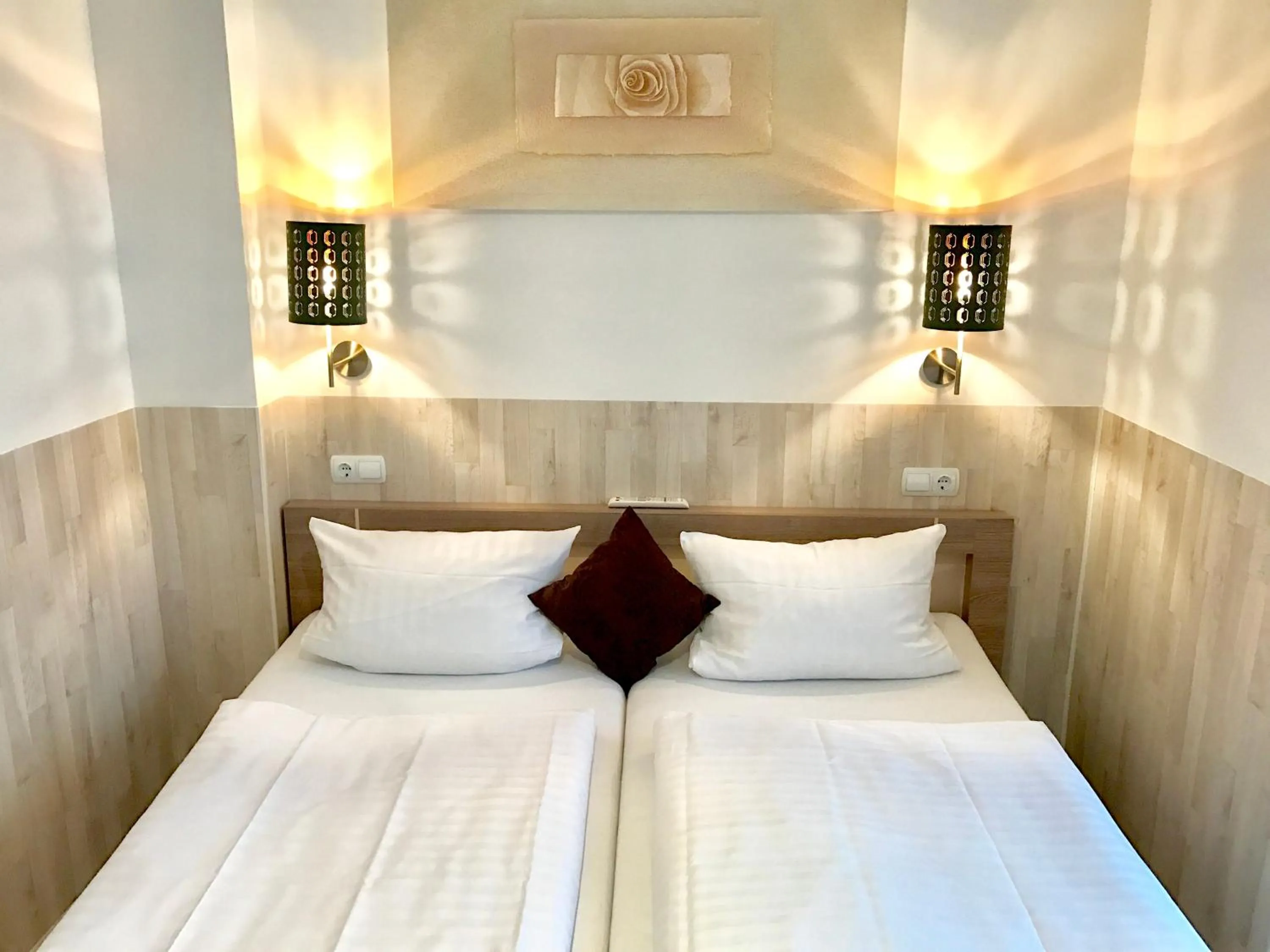 Photo of the whole room, Bed in City Central Promenade