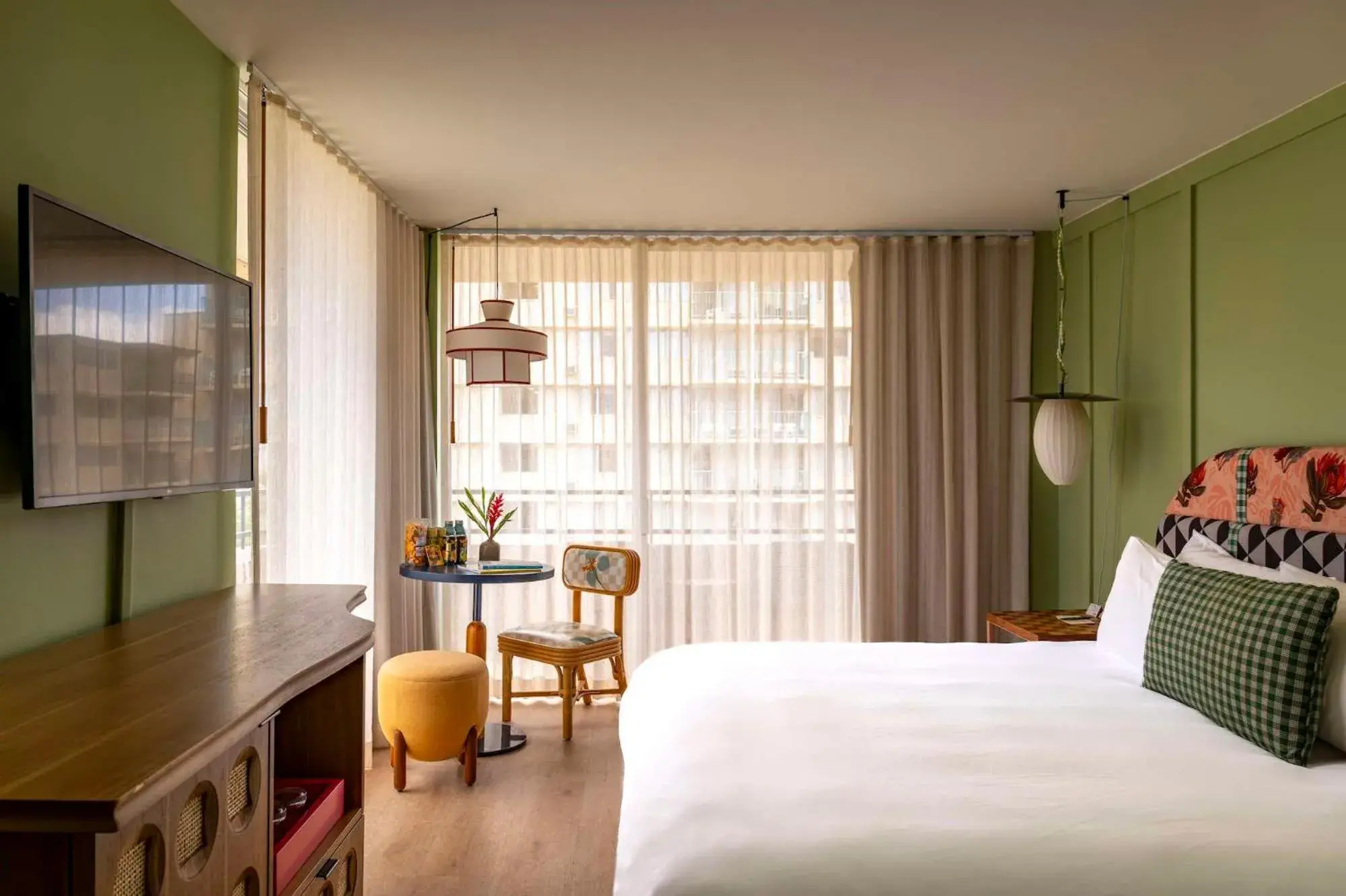 King Room with Balcony in Wayfinder Waikiki - Voted Top 10 Best Hotels in Hawaii! King Room with Balcony in Wayfinder Waikiki - Voted Top 10 Best Hotels in Hawaii!