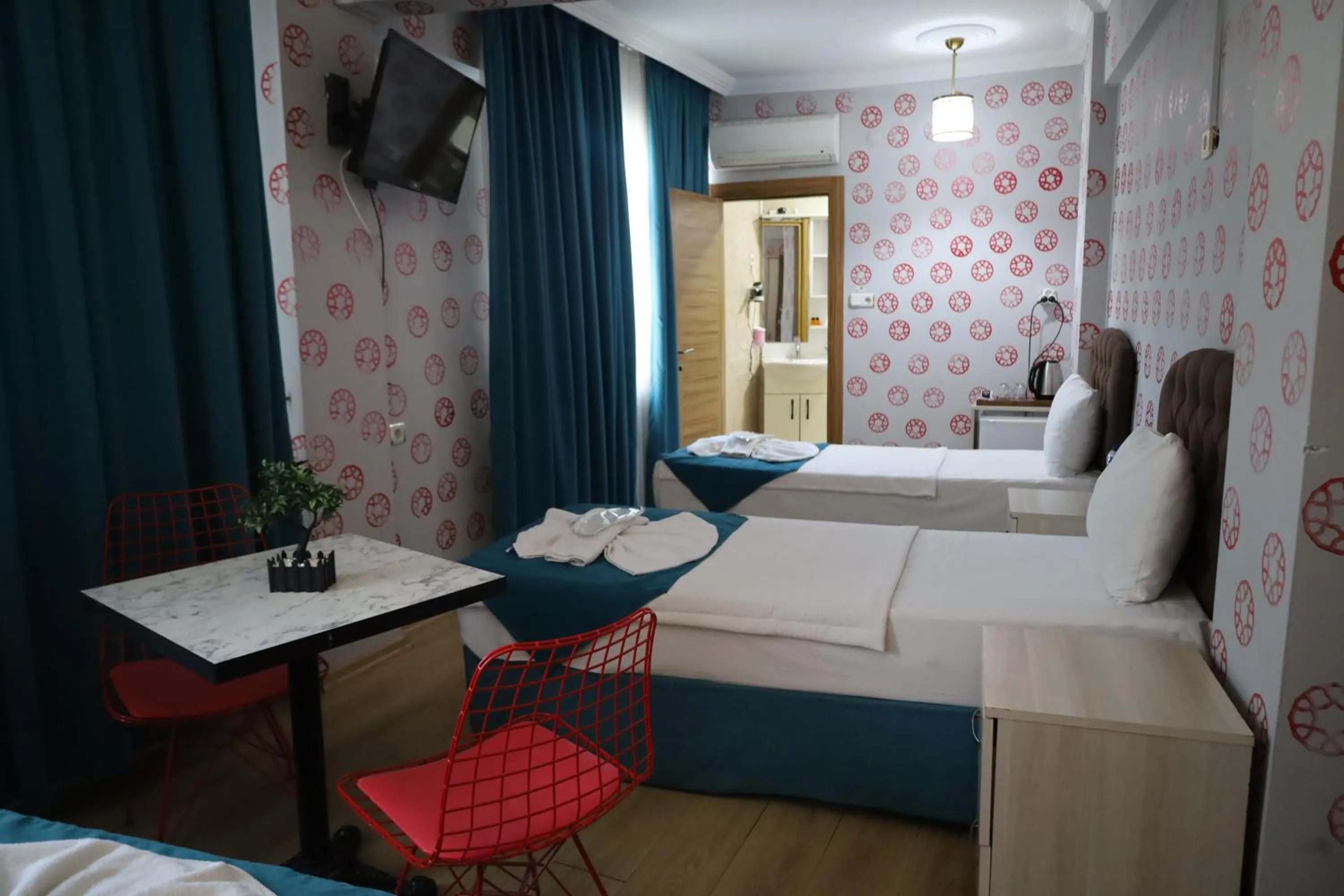 TV and multimedia, Bed in Galaxy Hotel Sultanahmet