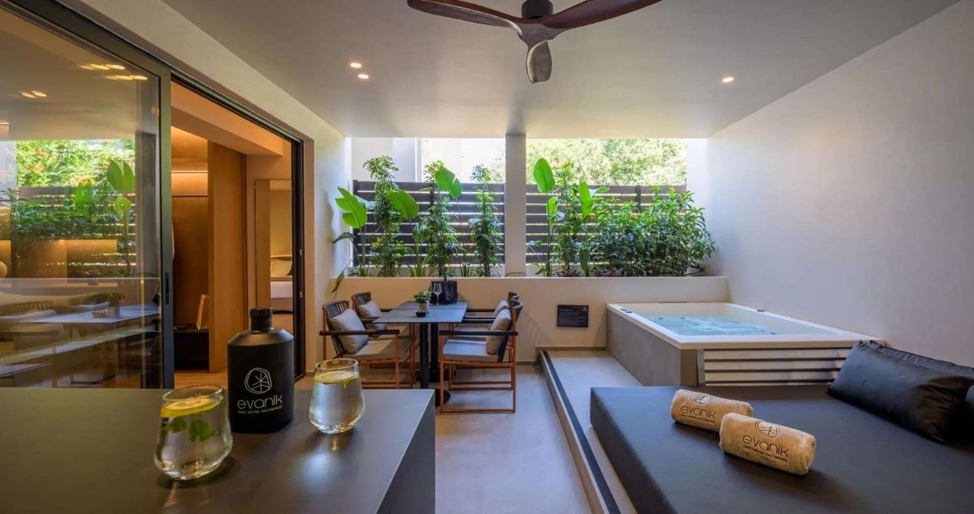 Patio in Evanik Chic Hotel