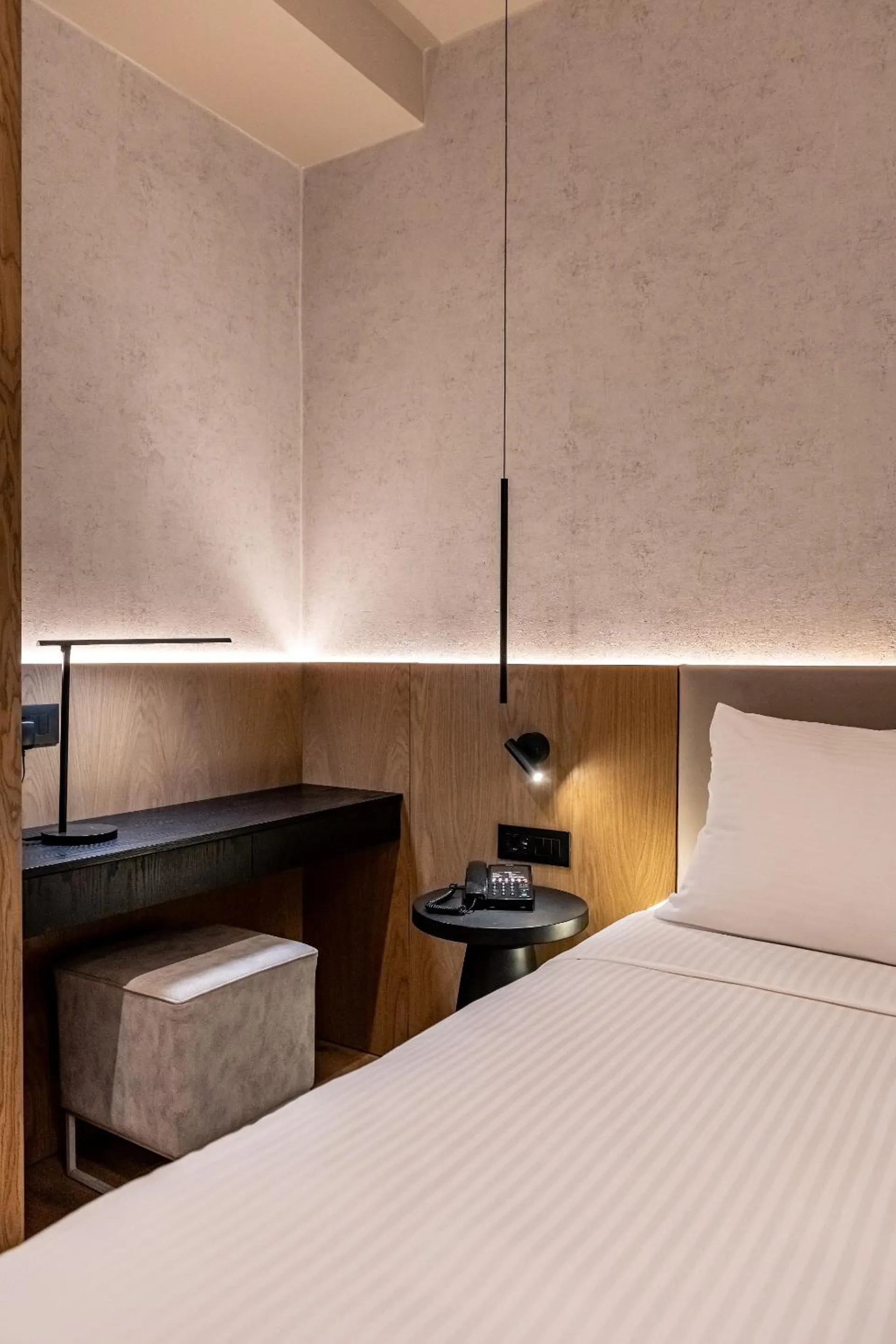 Bed in Evanik Chic Hotel