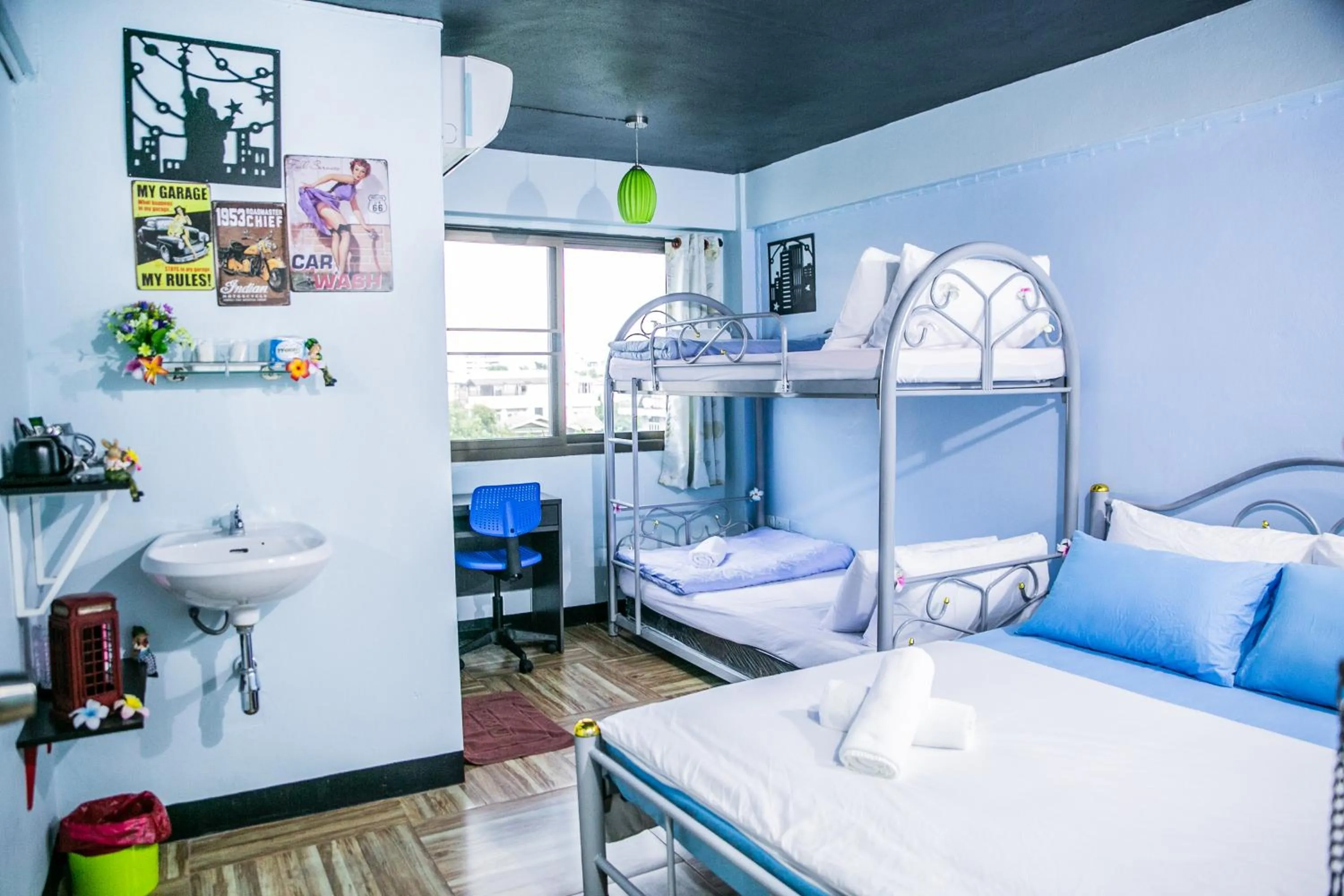 Bed in Bangkok Canale Home at Khaosarn