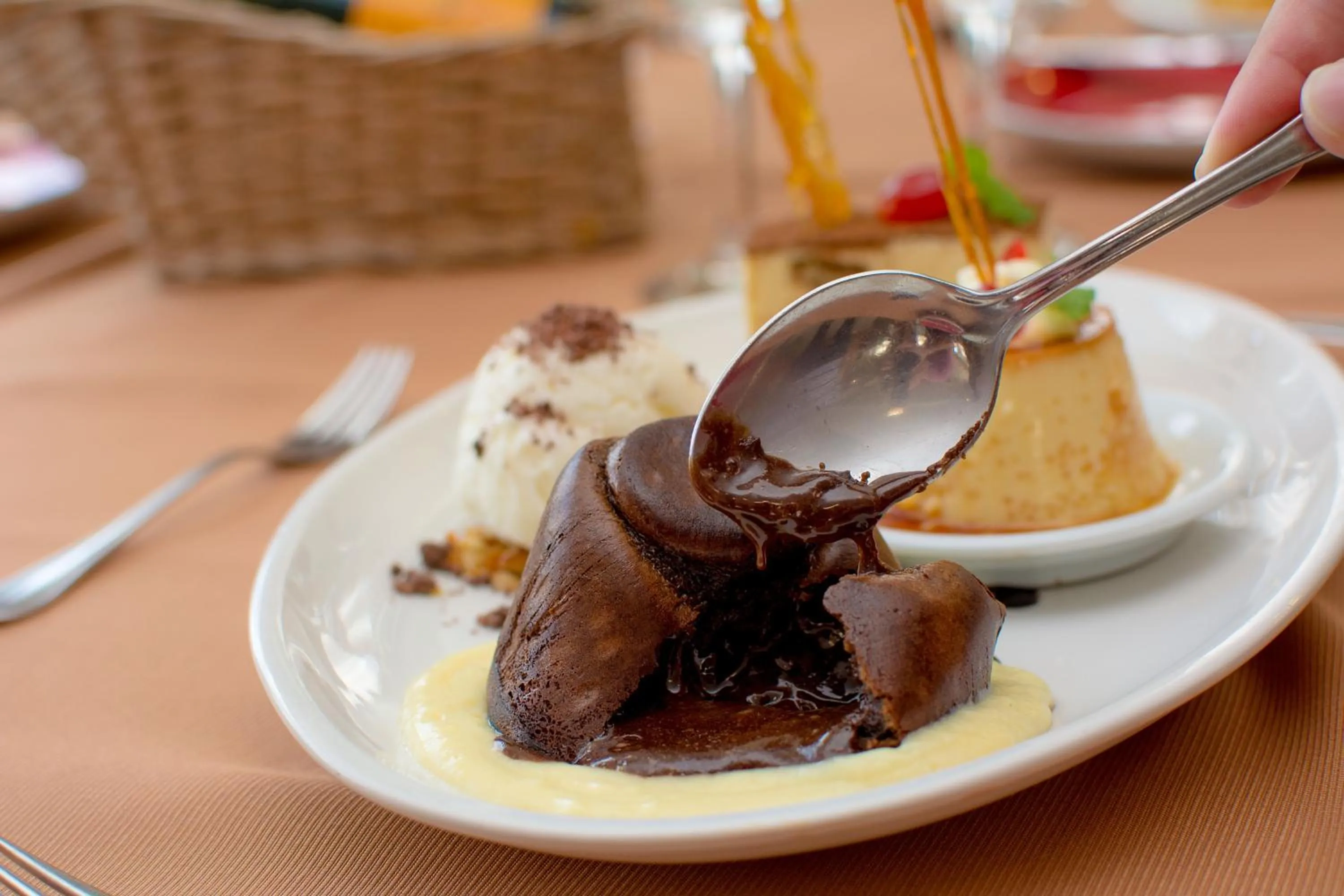 Restaurant/places to eat in De la Trinidad Hotel