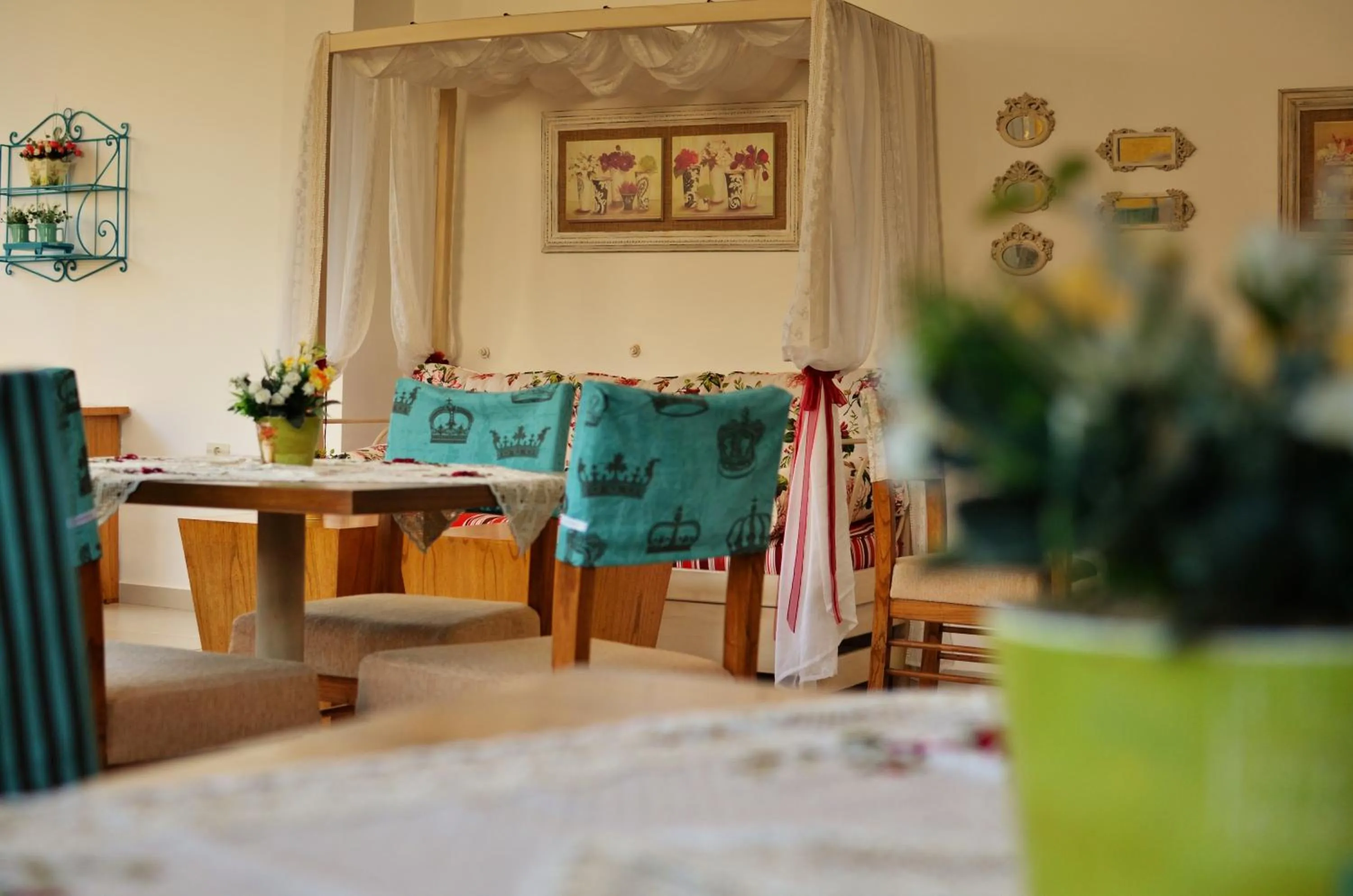 Restaurant/places to eat in De la Trinidad Hotel