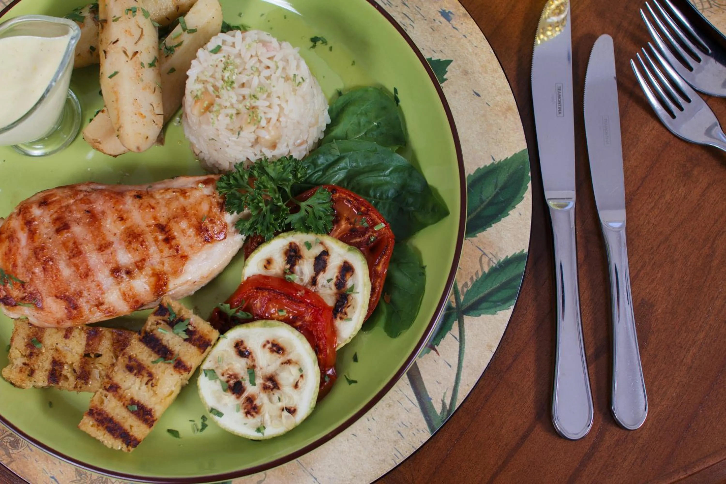 Restaurant/places to eat in De la Trinidad Hotel