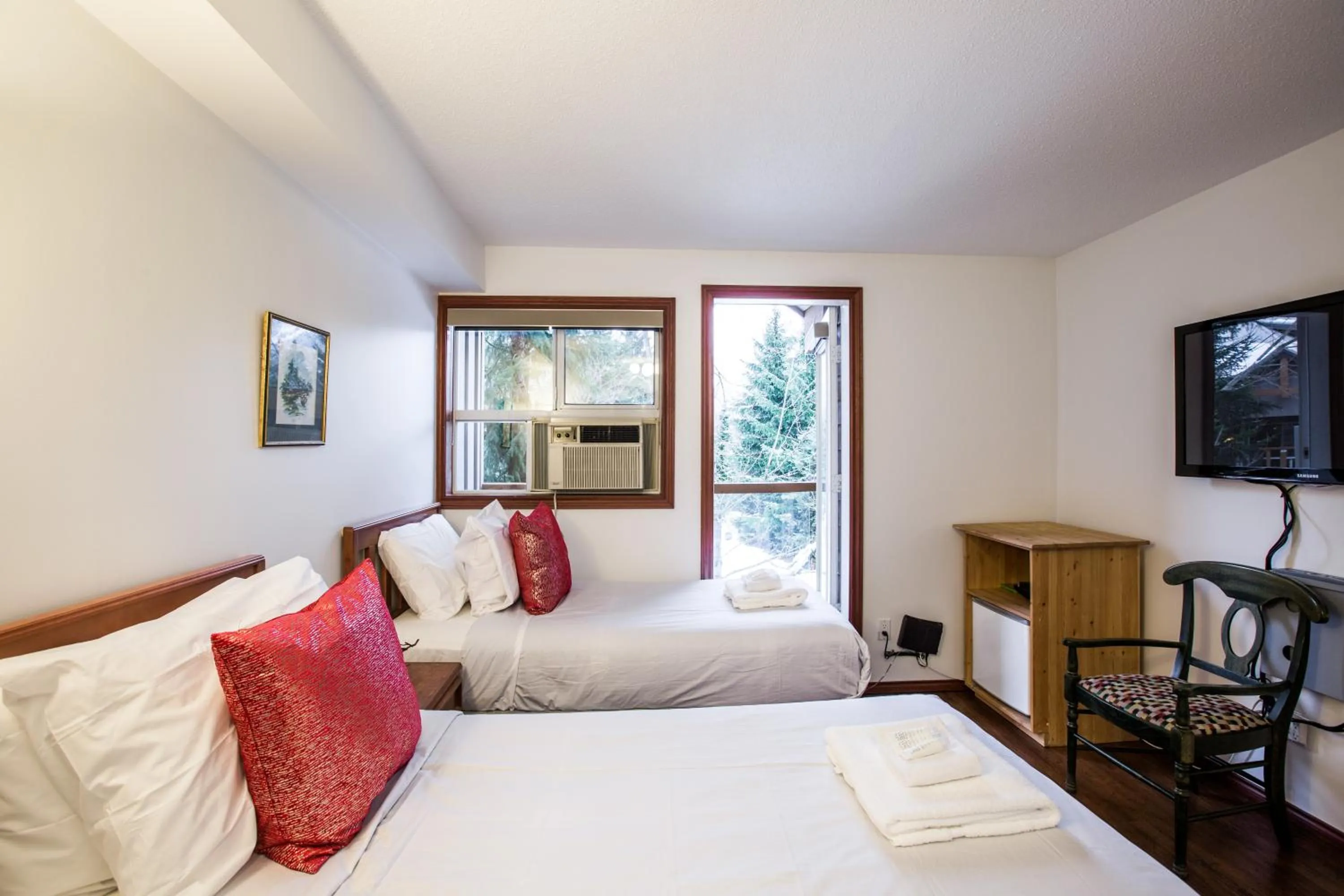 Bedroom, Bed in Whistler Blackcomb Vacation Rentals - Village North