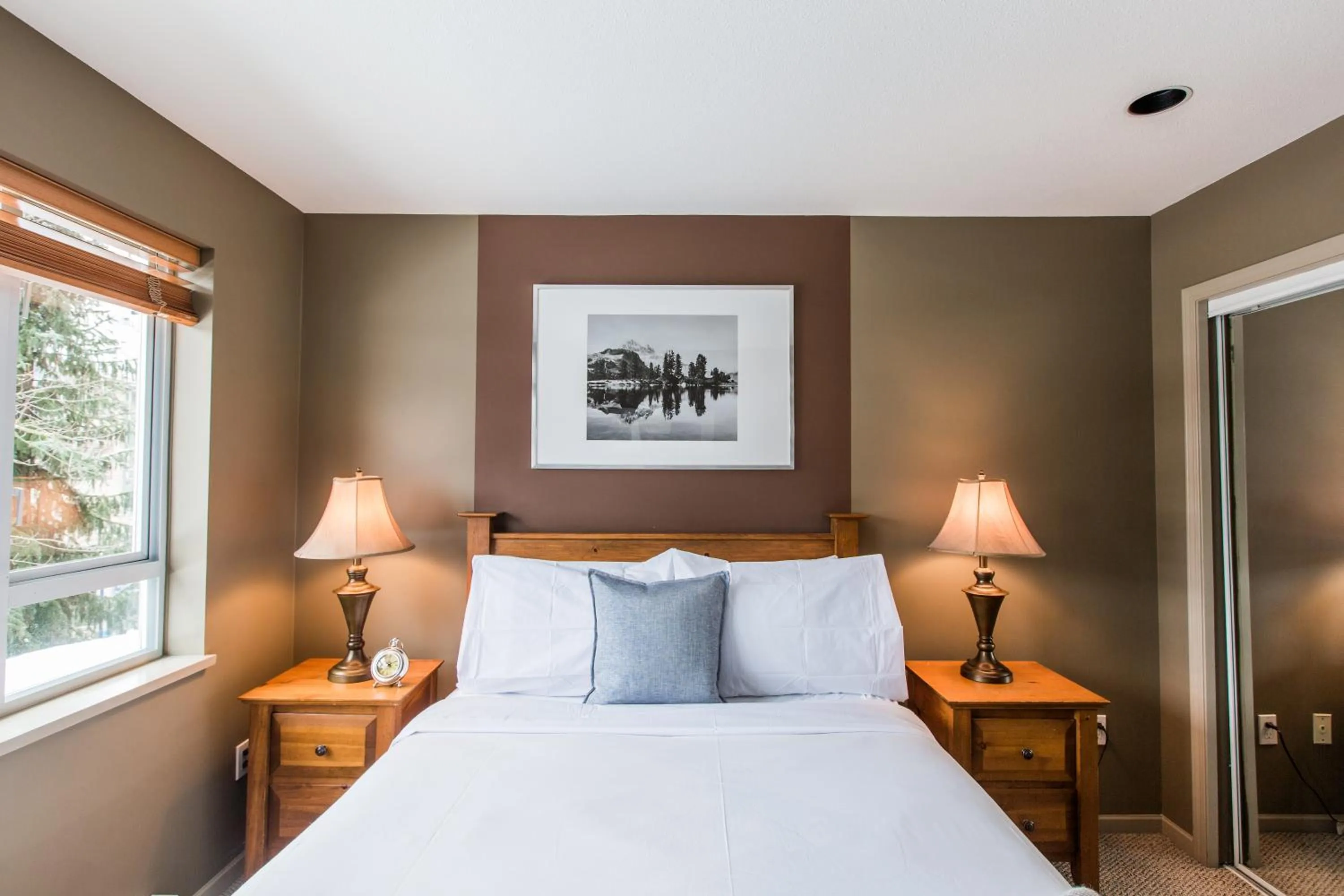 Bedroom, Bed in Whistler Blackcomb Vacation Rentals - Village North