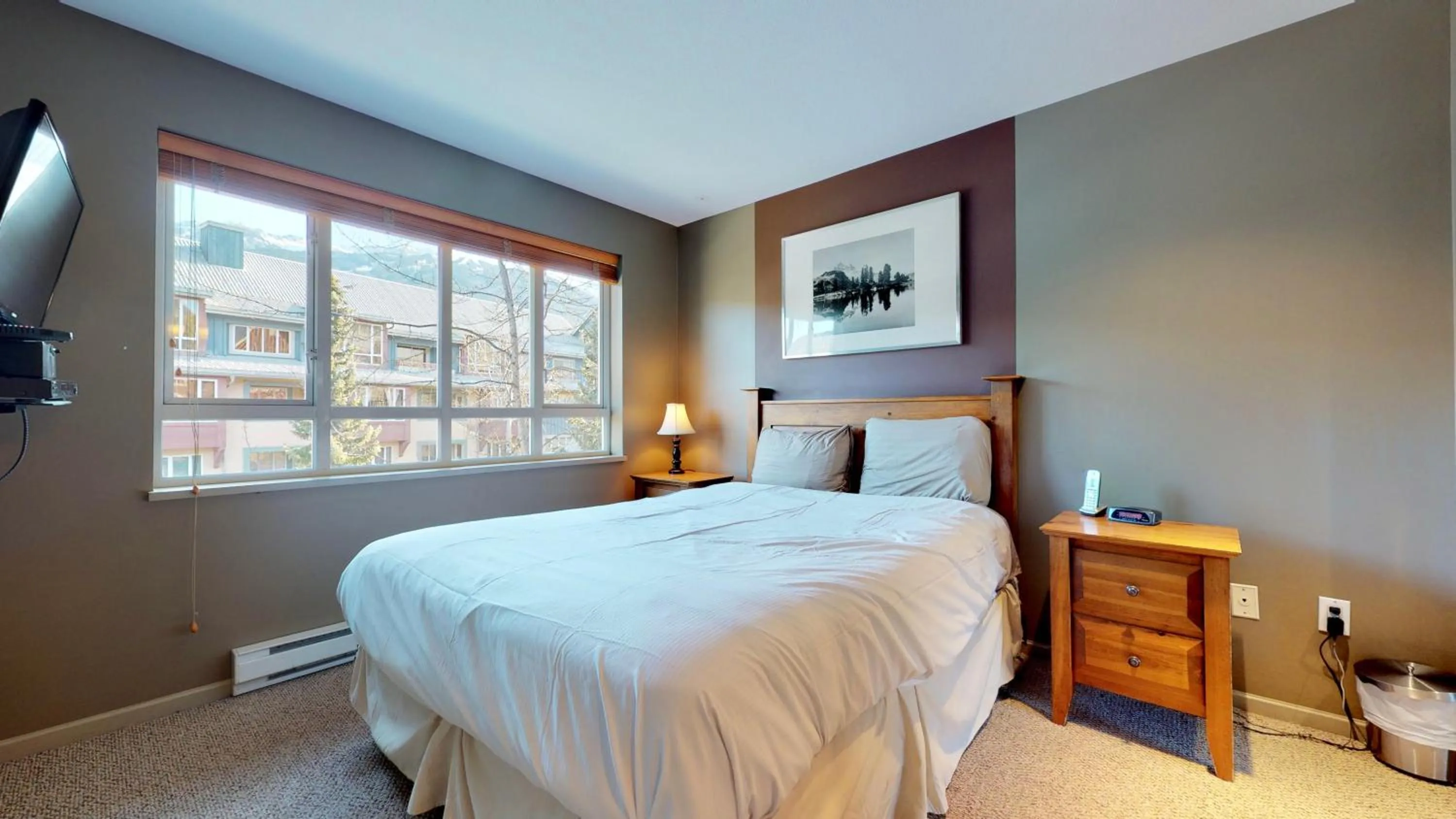 Bed in Whistler Blackcomb Vacation Rentals - Village North