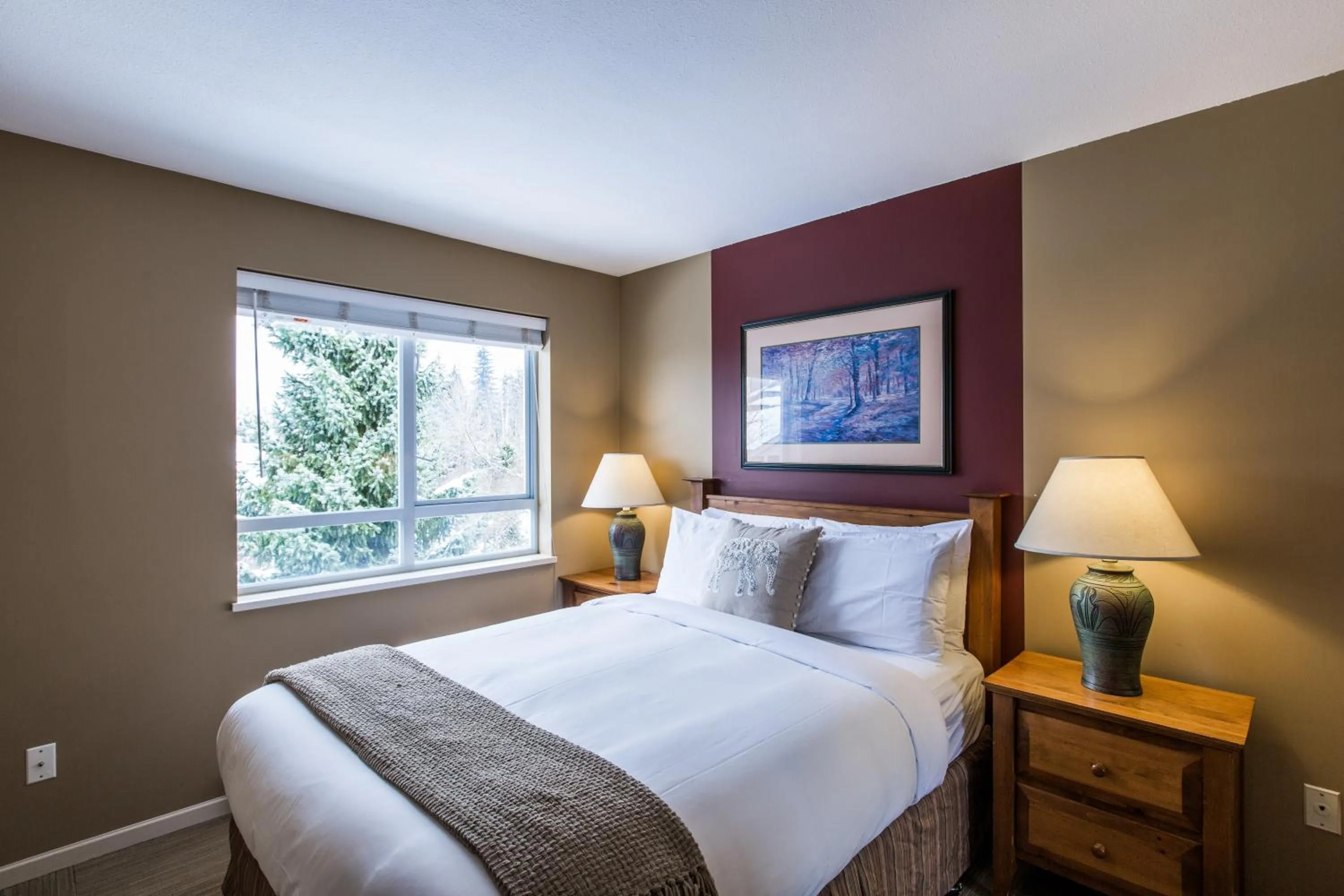 Bedroom, Bed in Whistler Blackcomb Vacation Rentals - Village North