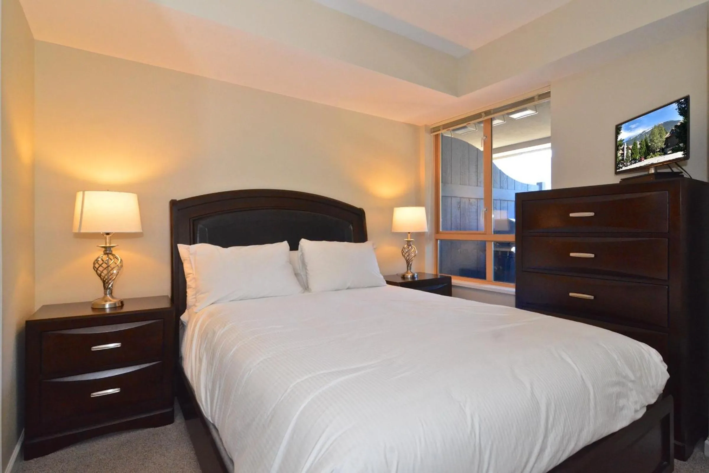 Bed in Whistler Blackcomb Vacation Rentals - Village North