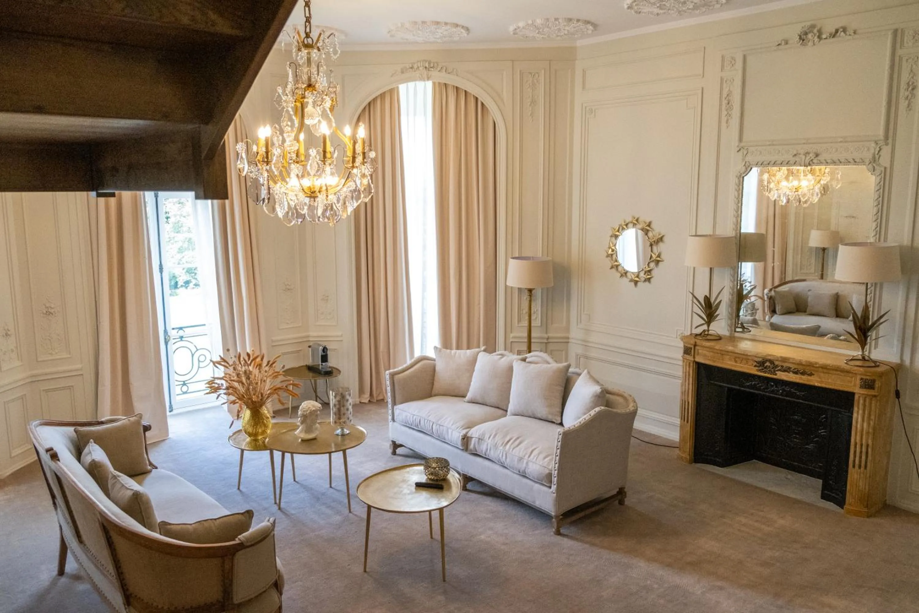 Duplex Suite in the Castle with a 82 ft² Terrace - single occupancy in Hôtel Demeures de Campagne Domaine de Maffliers - Paris Val-d'Oise