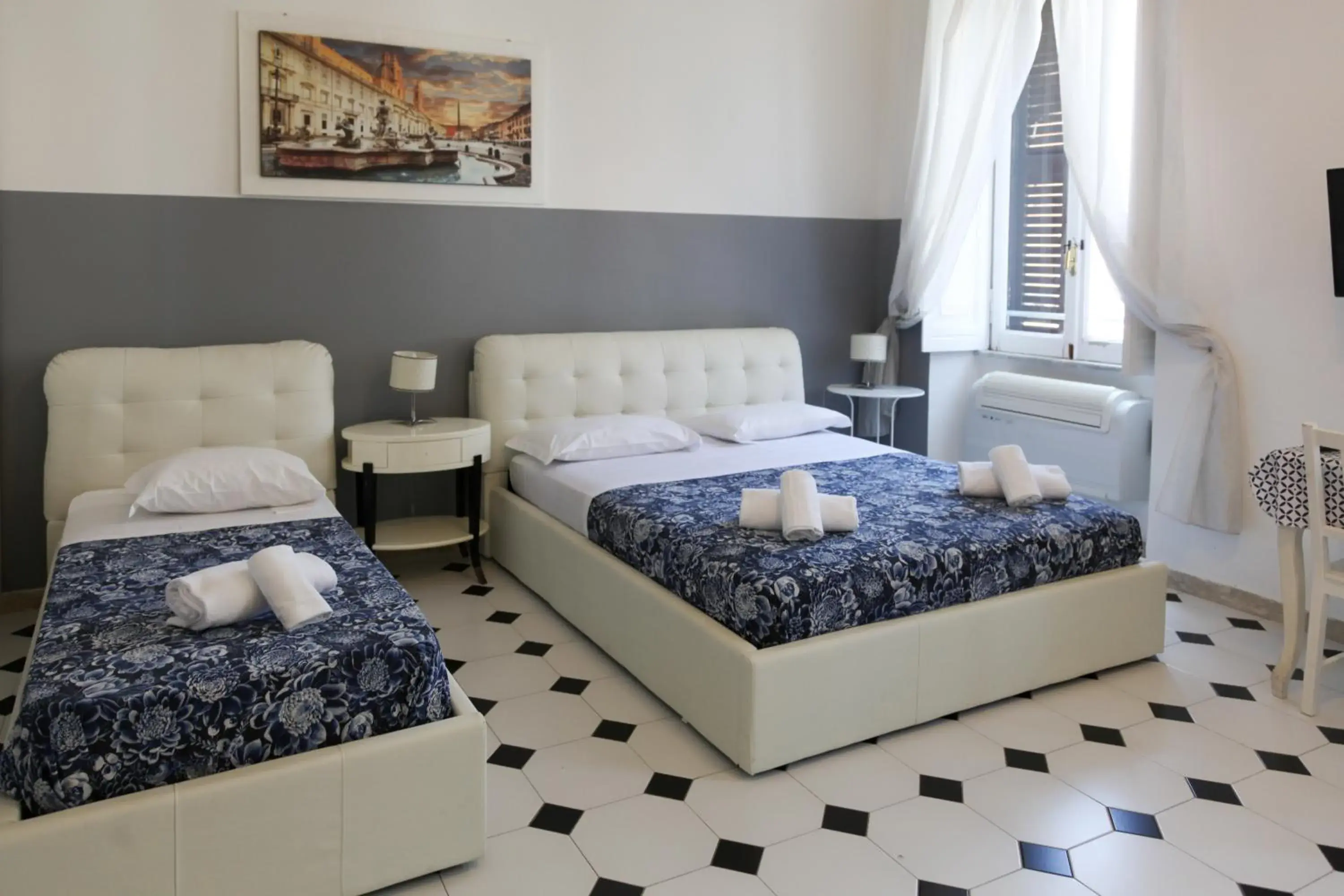 Deluxe Studio in White Vatican Deluxe Studio in White Vatican