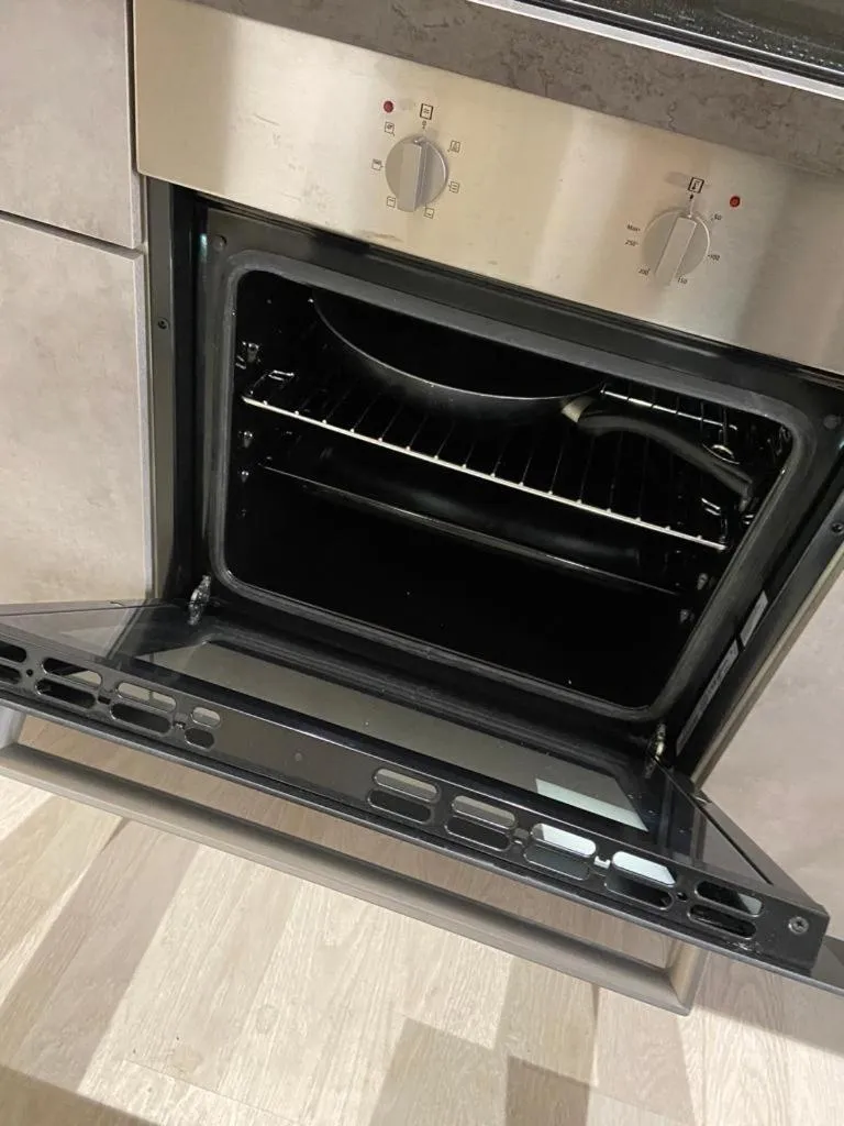 Kitchen or kitchenette in White Vatican