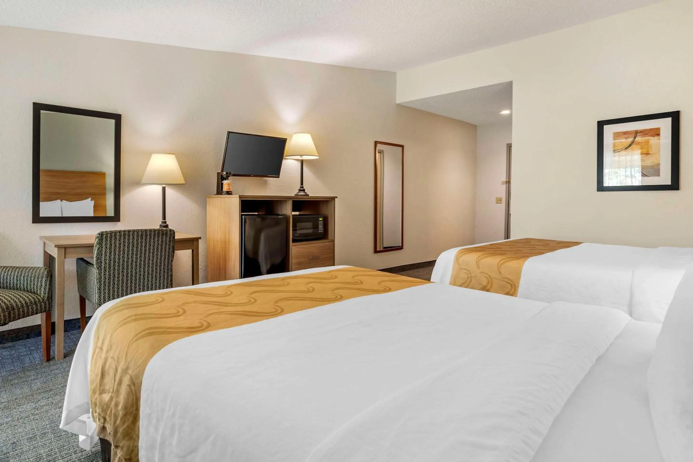 Bedroom, Bed in Quality Inn & Suites NRG Park - Medical Center