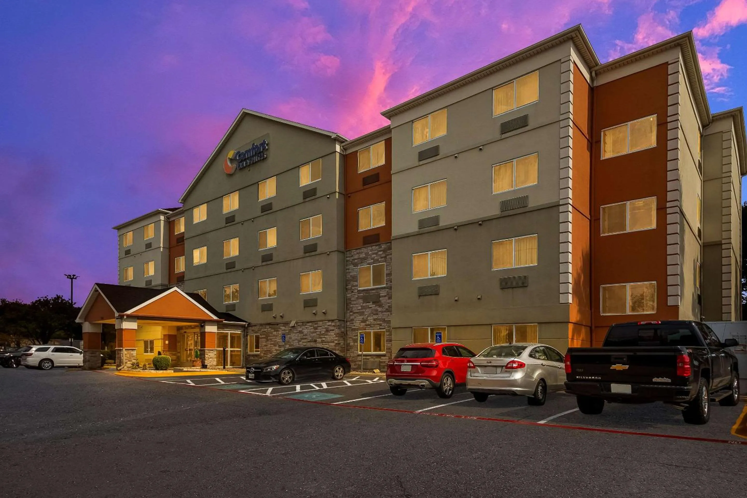 Property building in Comfort Inn & Suites Austin North Loop