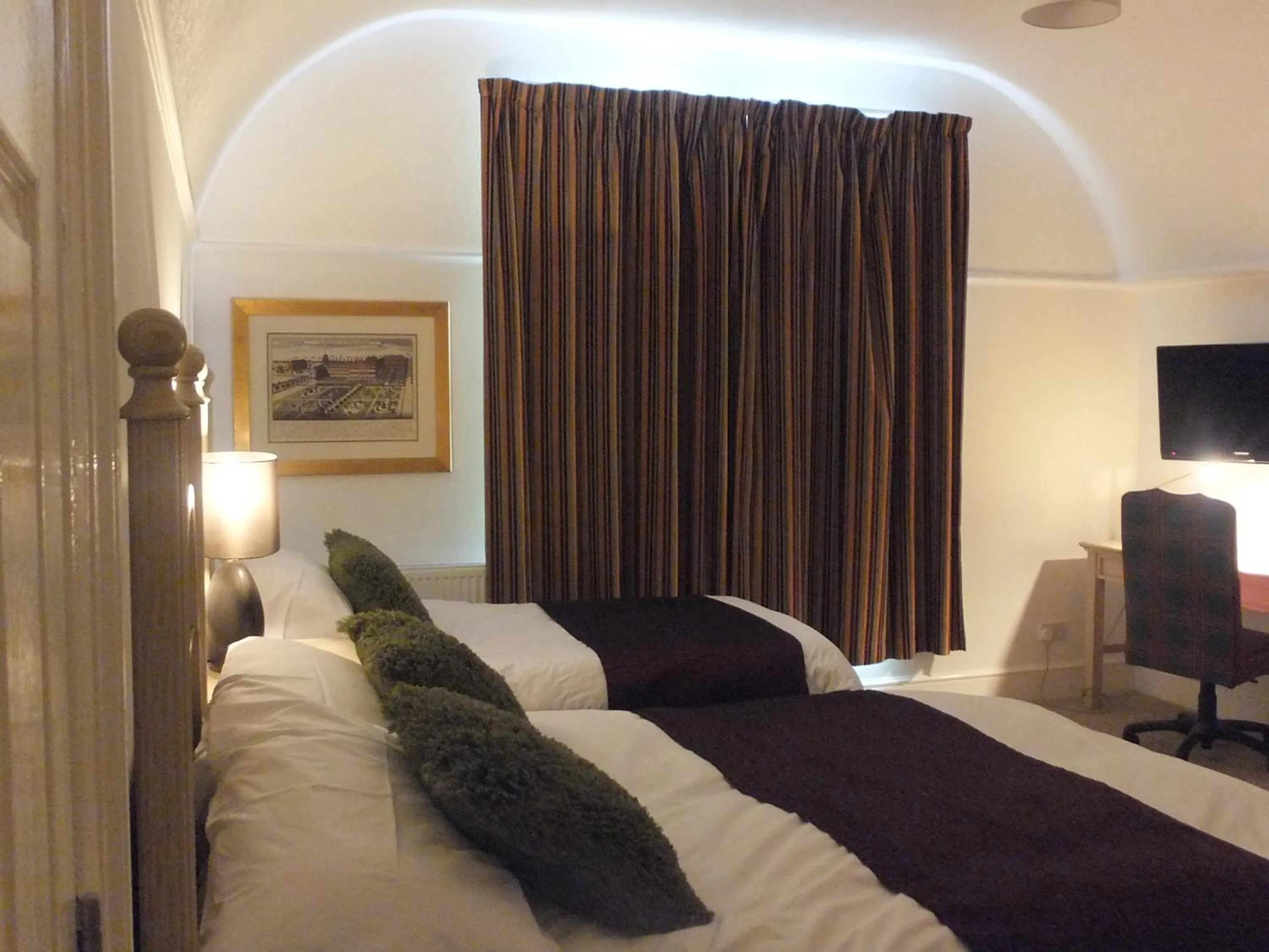 Bedroom, Bed in Jessamine House Hotel