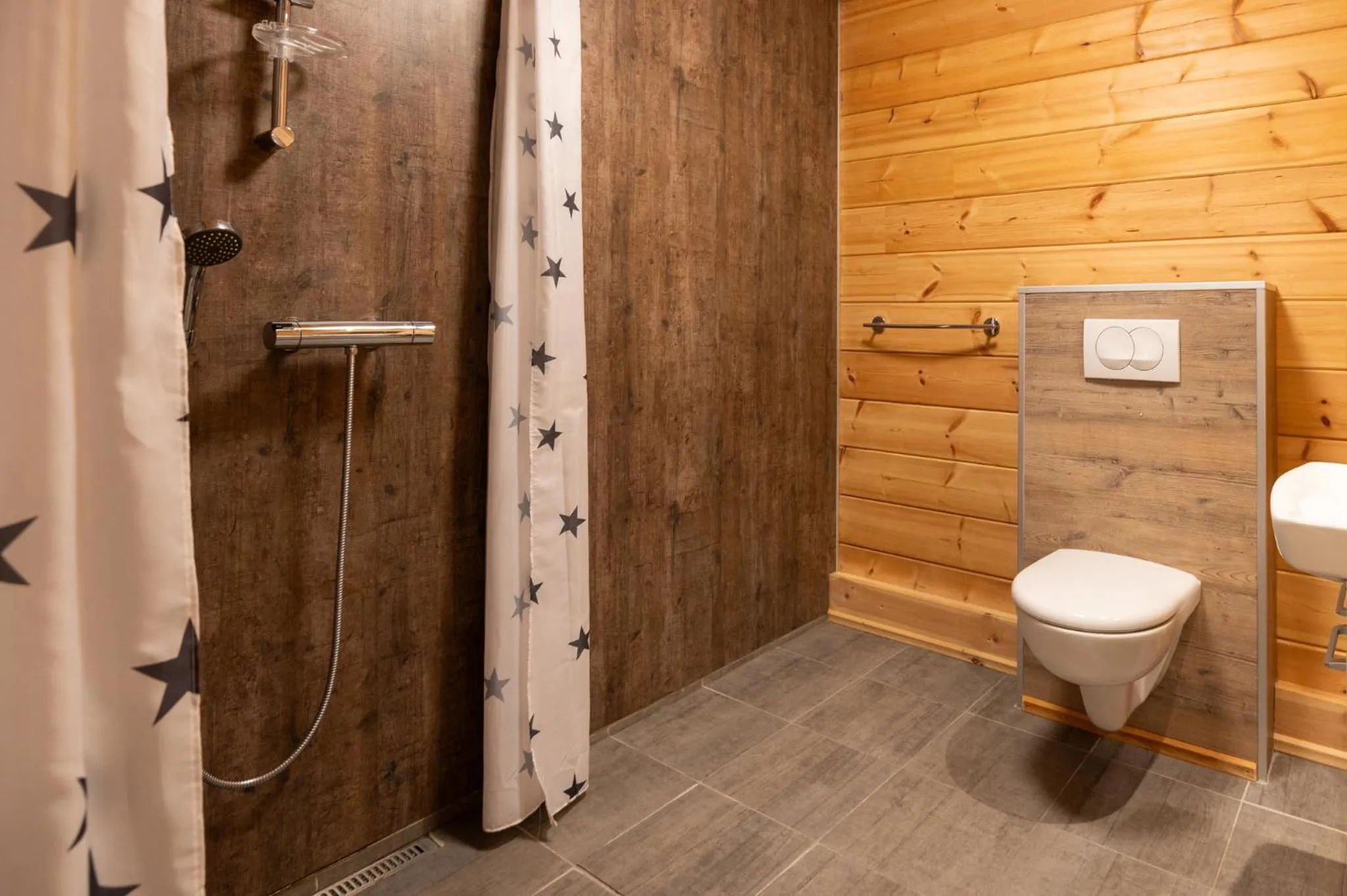 Bathroom in Gladheimar Guesthouse