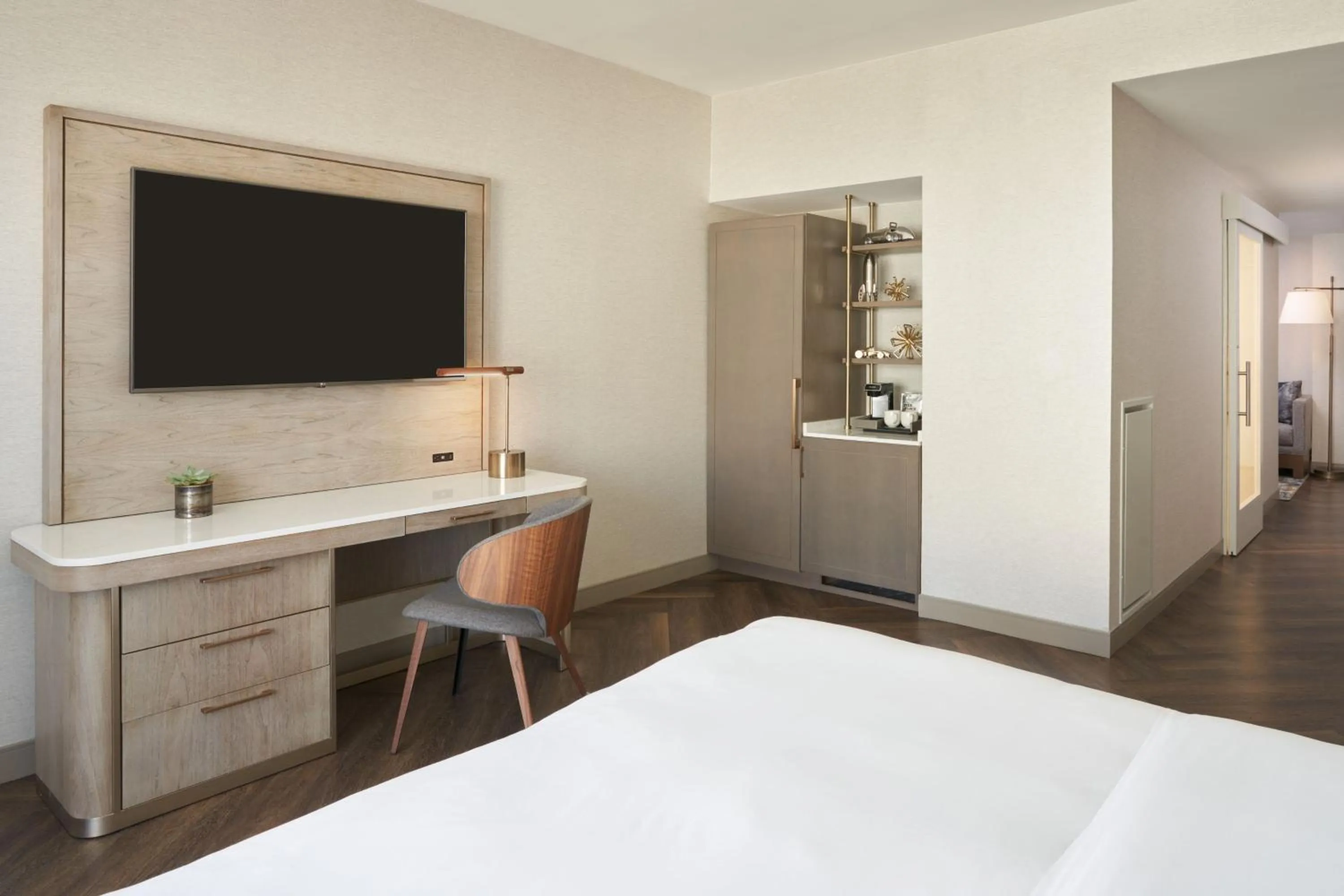 Photo of the whole room, Bed in The Westin Indianapolis