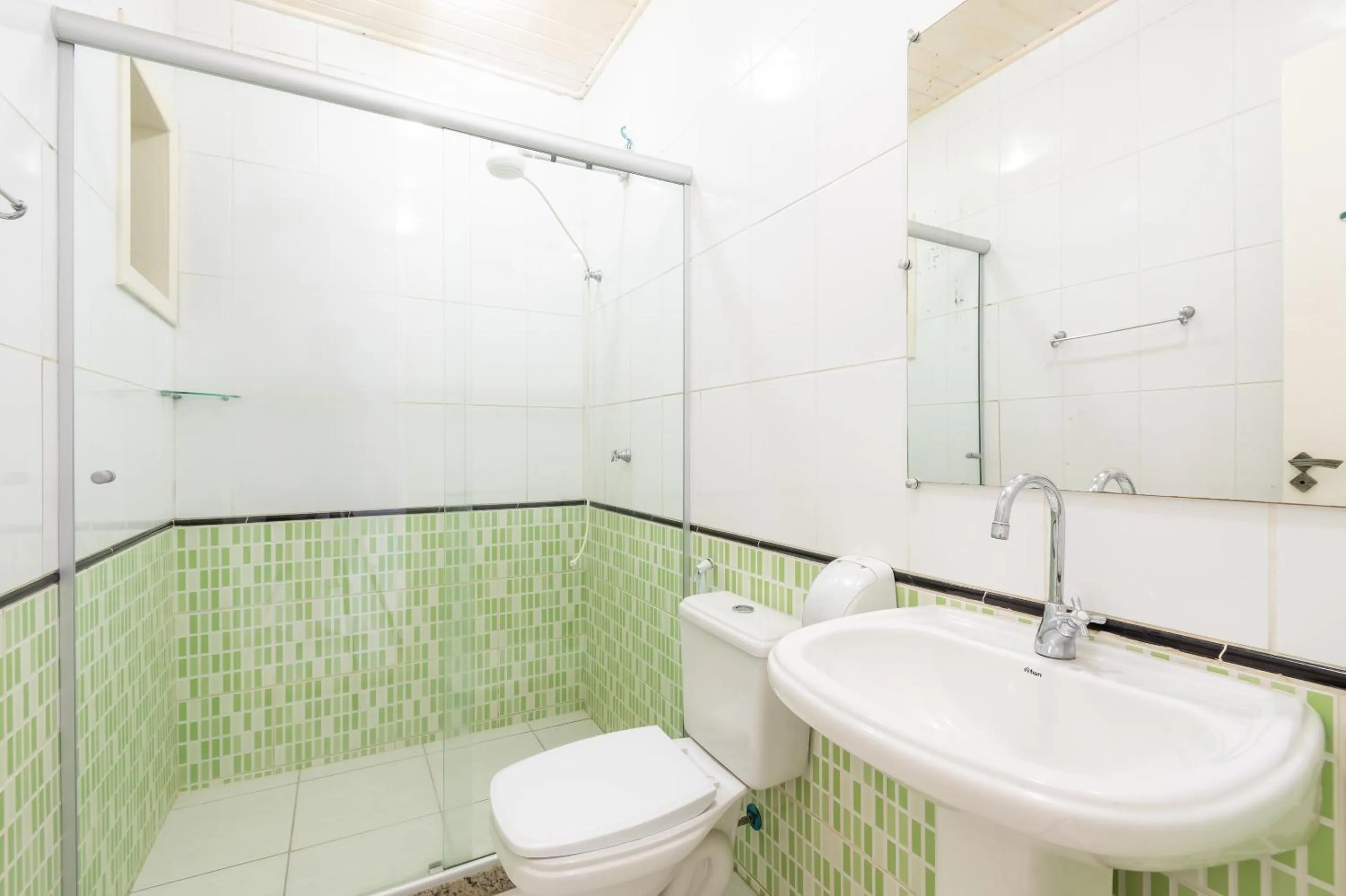 Bathroom in Pousada Estrada do Ouro