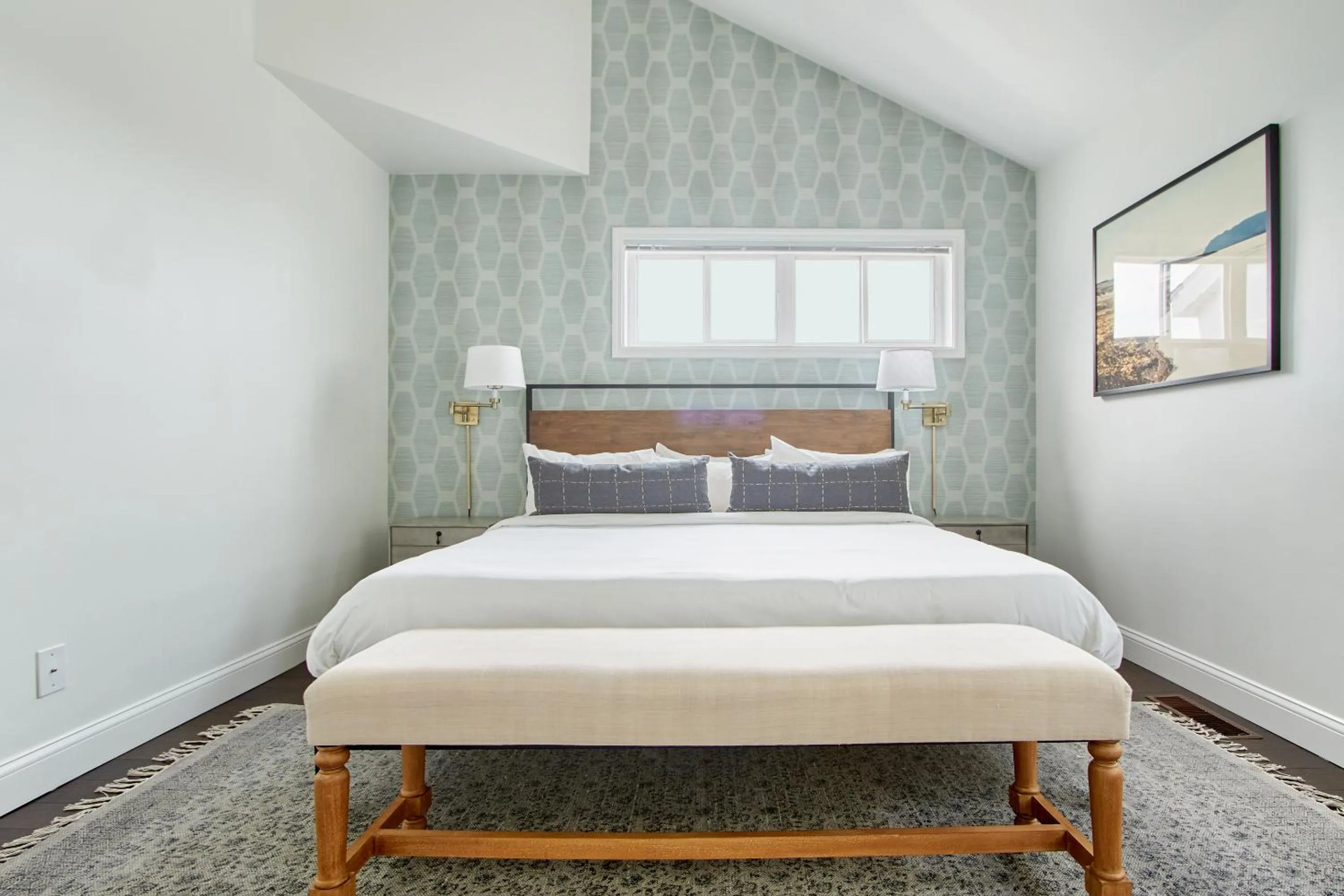 Bed in Baltimore Place