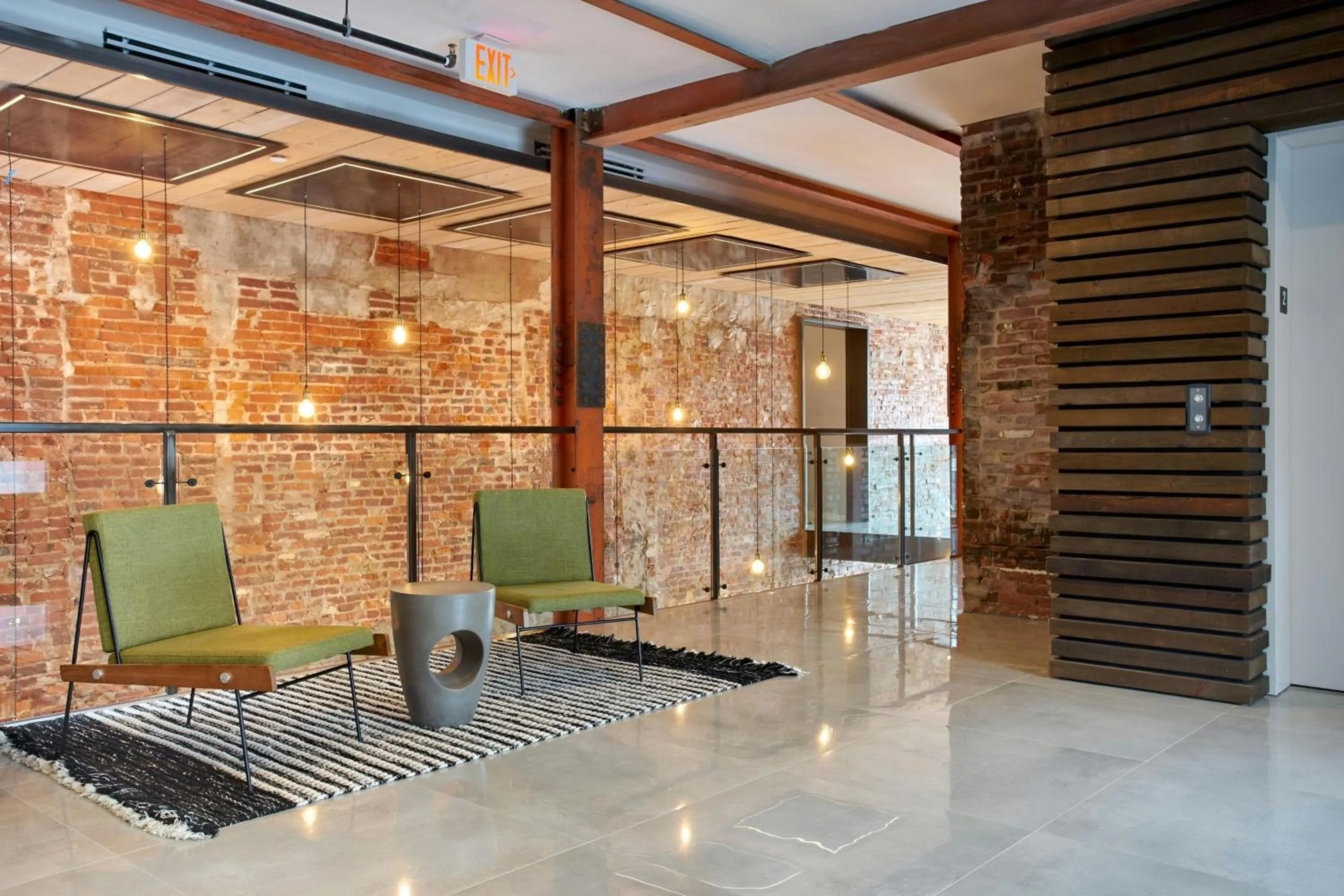 Lounge or bar in The Queen Hotel Queen Village, Sonder by Marriott Bonvoy