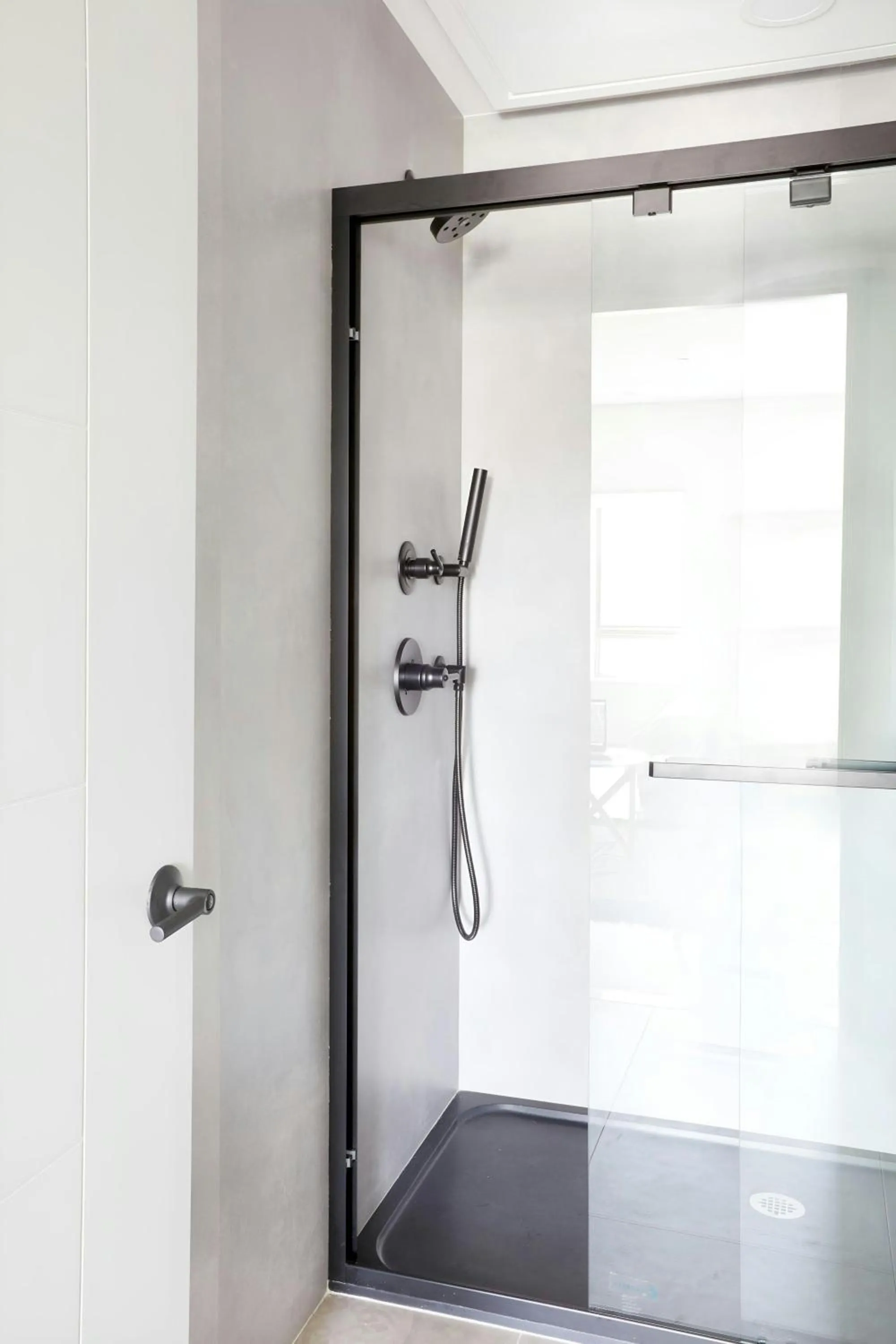 Bathroom in The Queen Hotel Queen Village, Sonder by Marriott Bonvoy