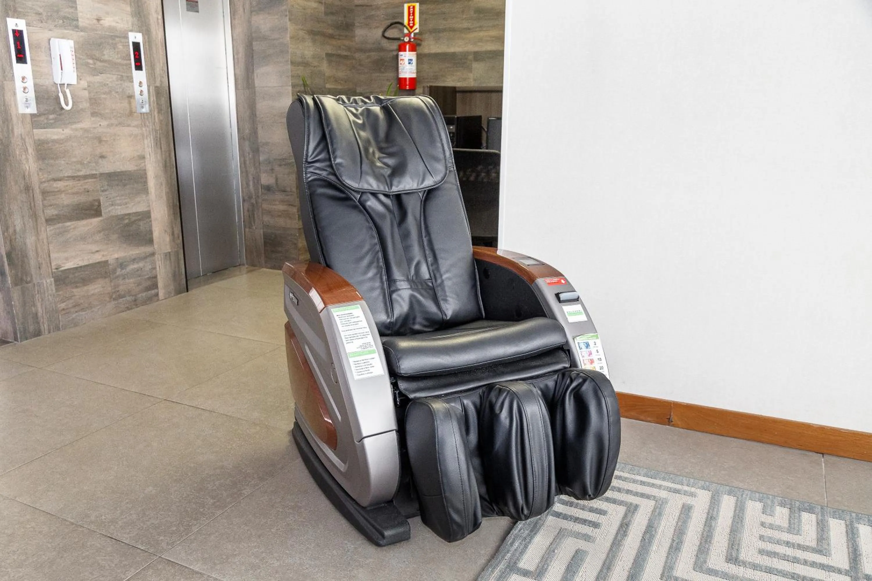 Communal lounge/ TV room in Canasvieiras IN - HCI