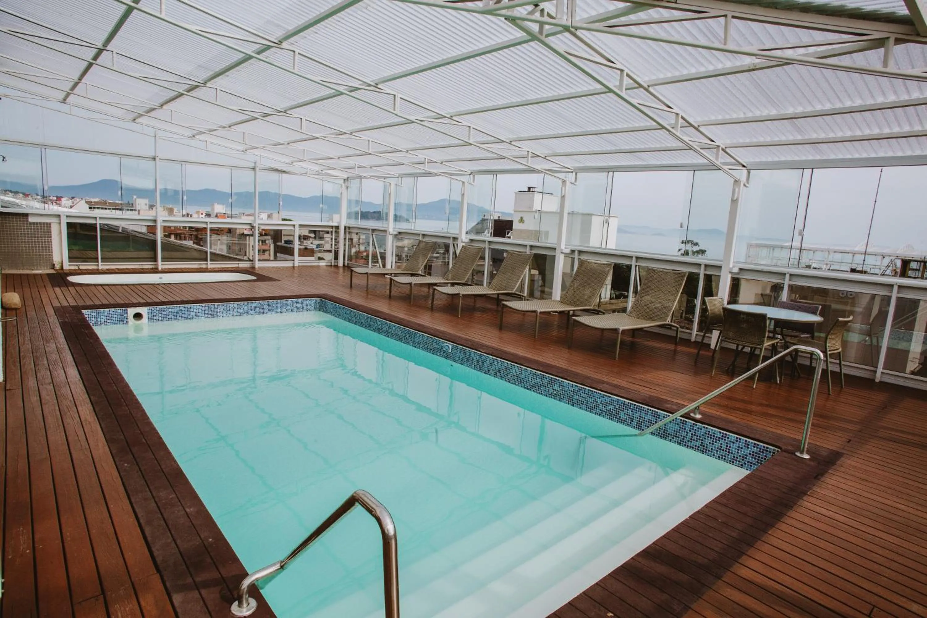 Swimming pool in Canasvieiras IN - HCI