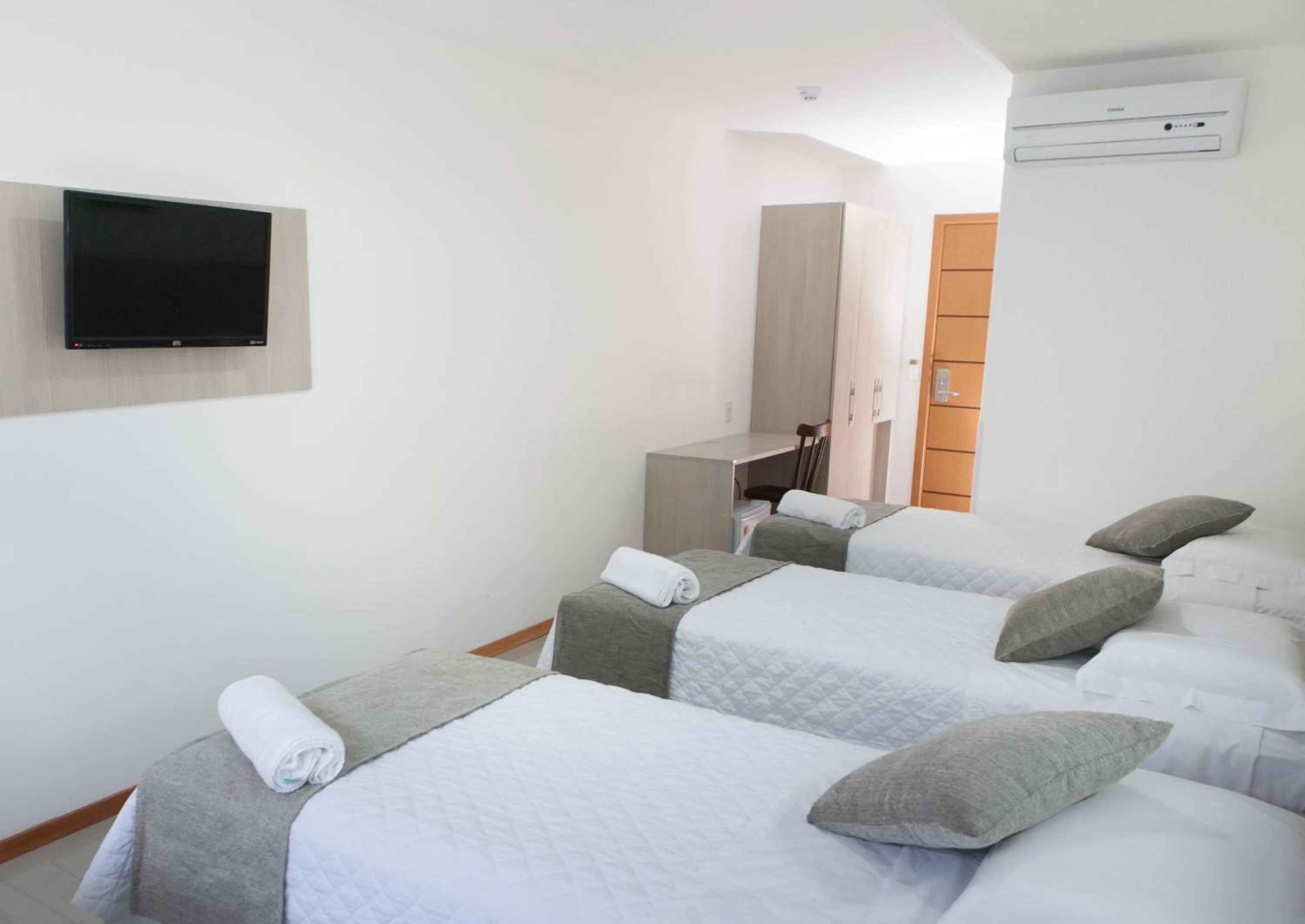 Bedroom, Bed in Canasvieiras IN - HCI