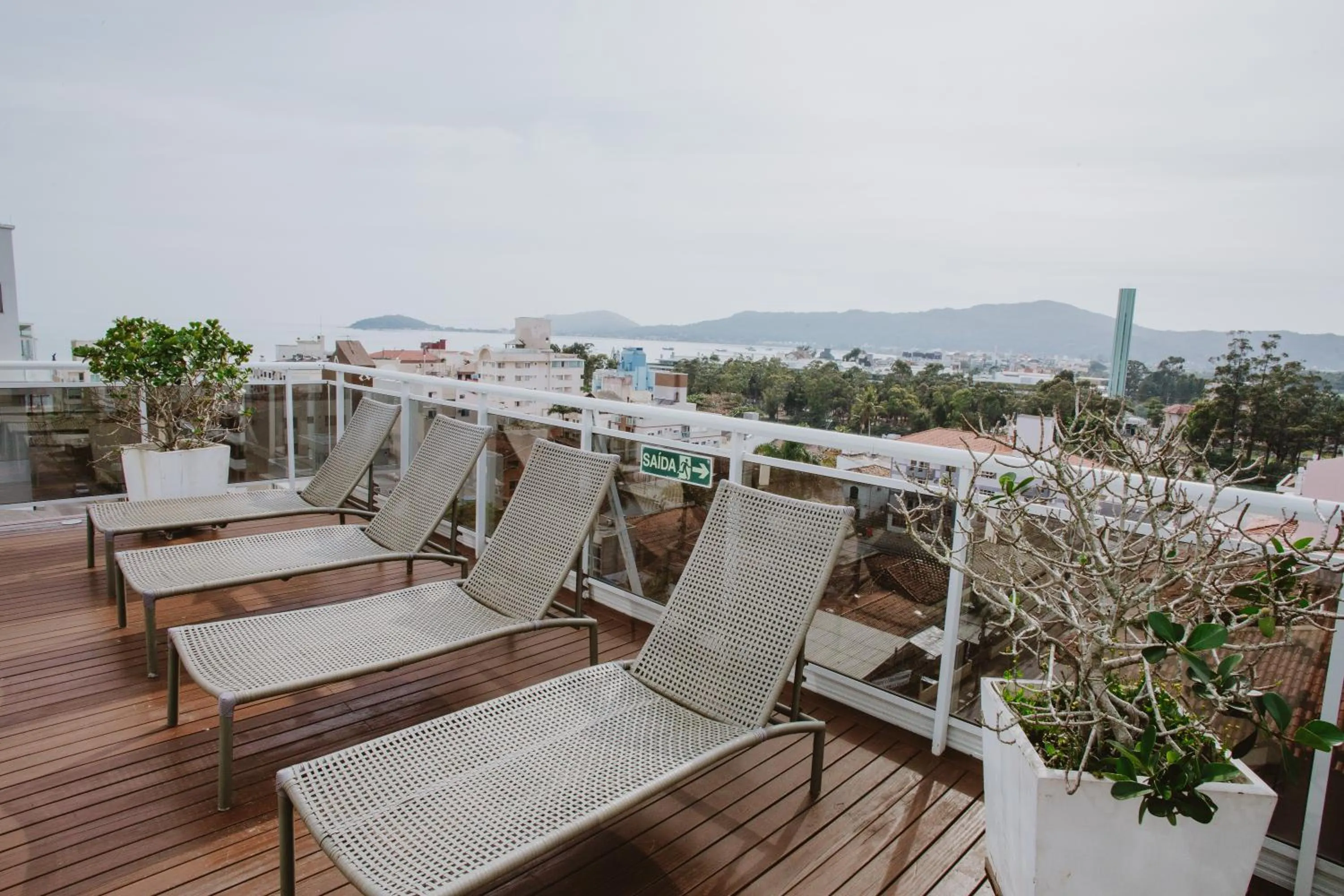 Swimming pool in Canasvieiras IN - HCI