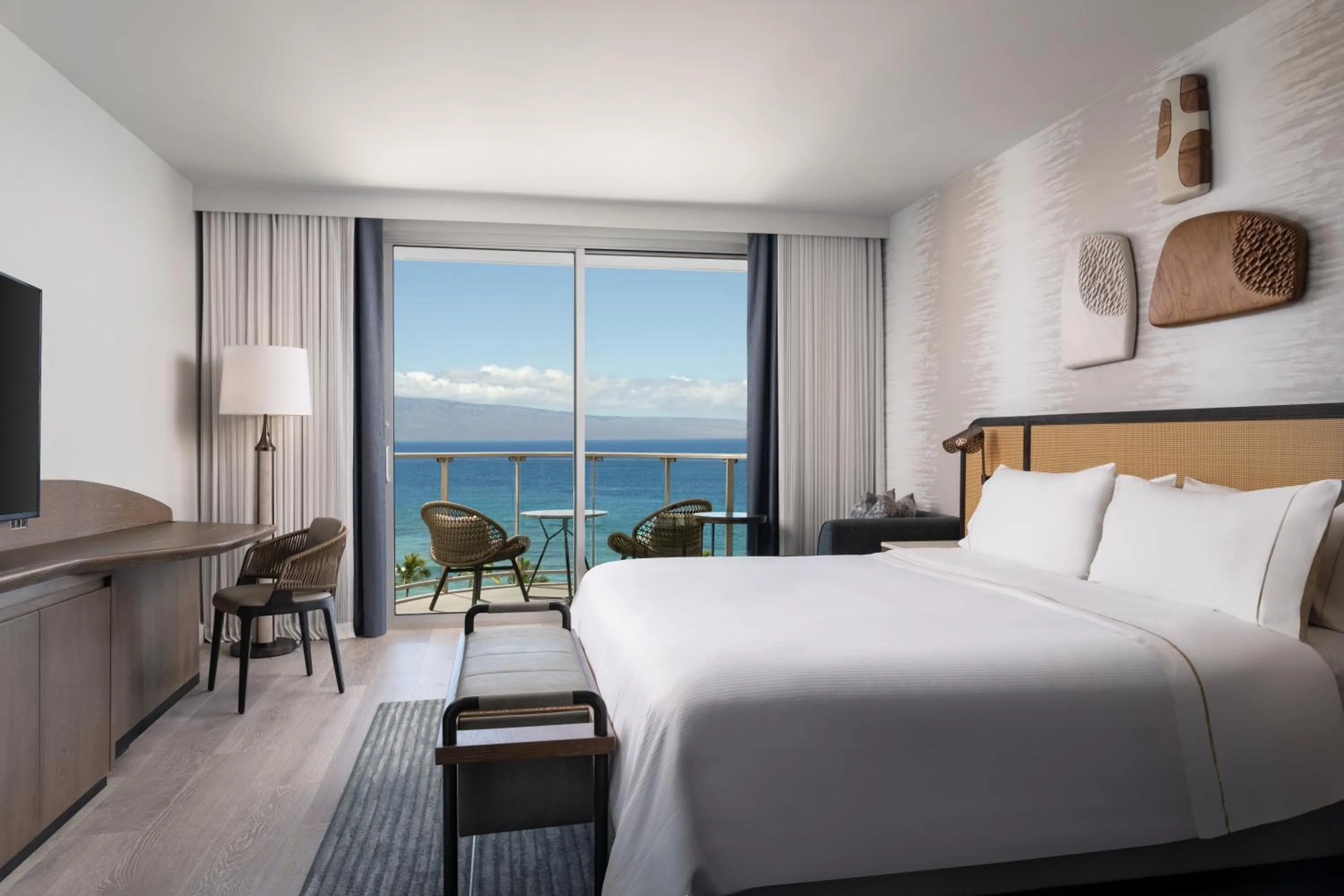 Bed in The Westin Maui Resort & Spa, Ka'anapali