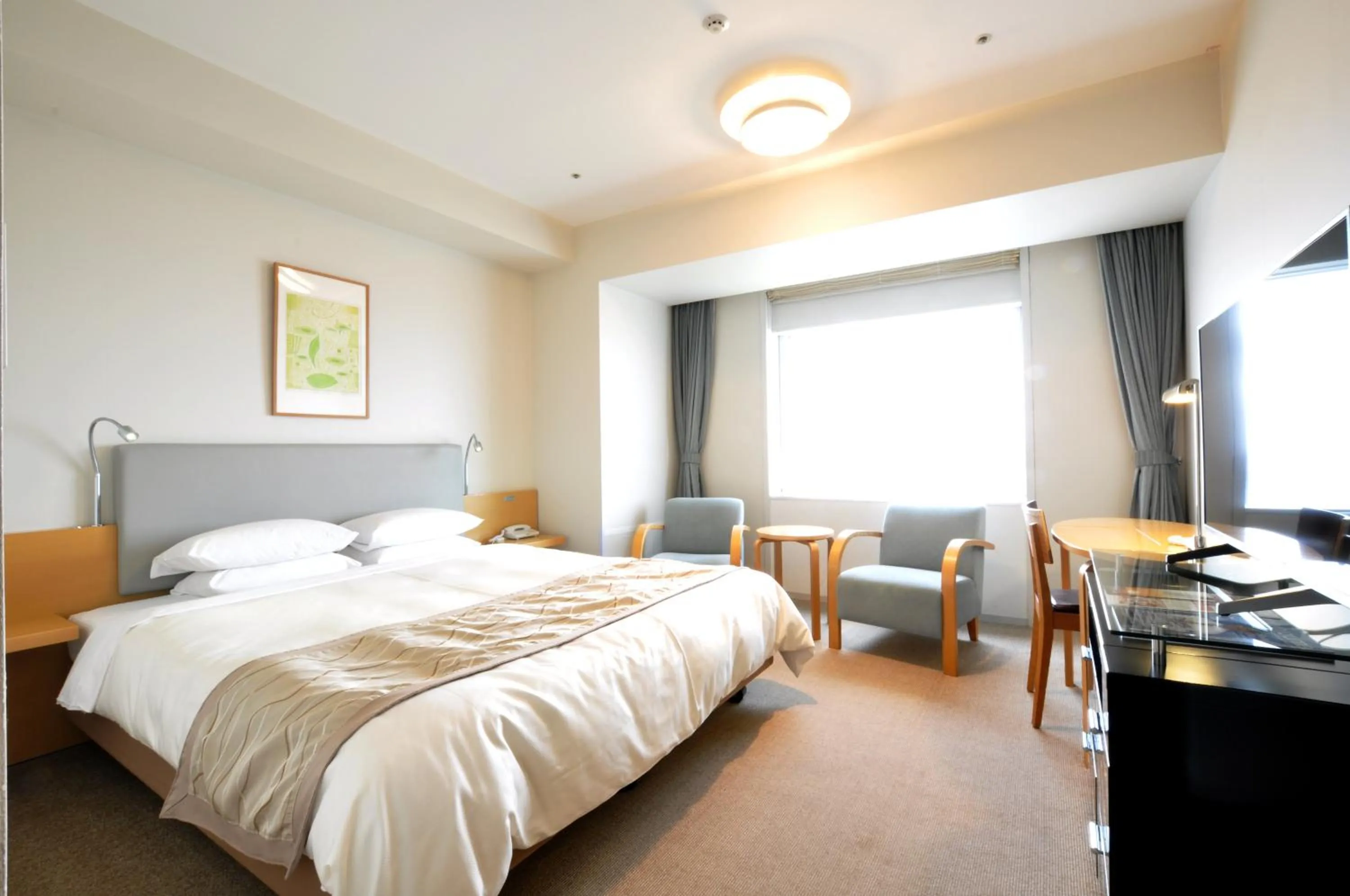 Photo of the whole room, Bed in Hotel Nikko Niigata