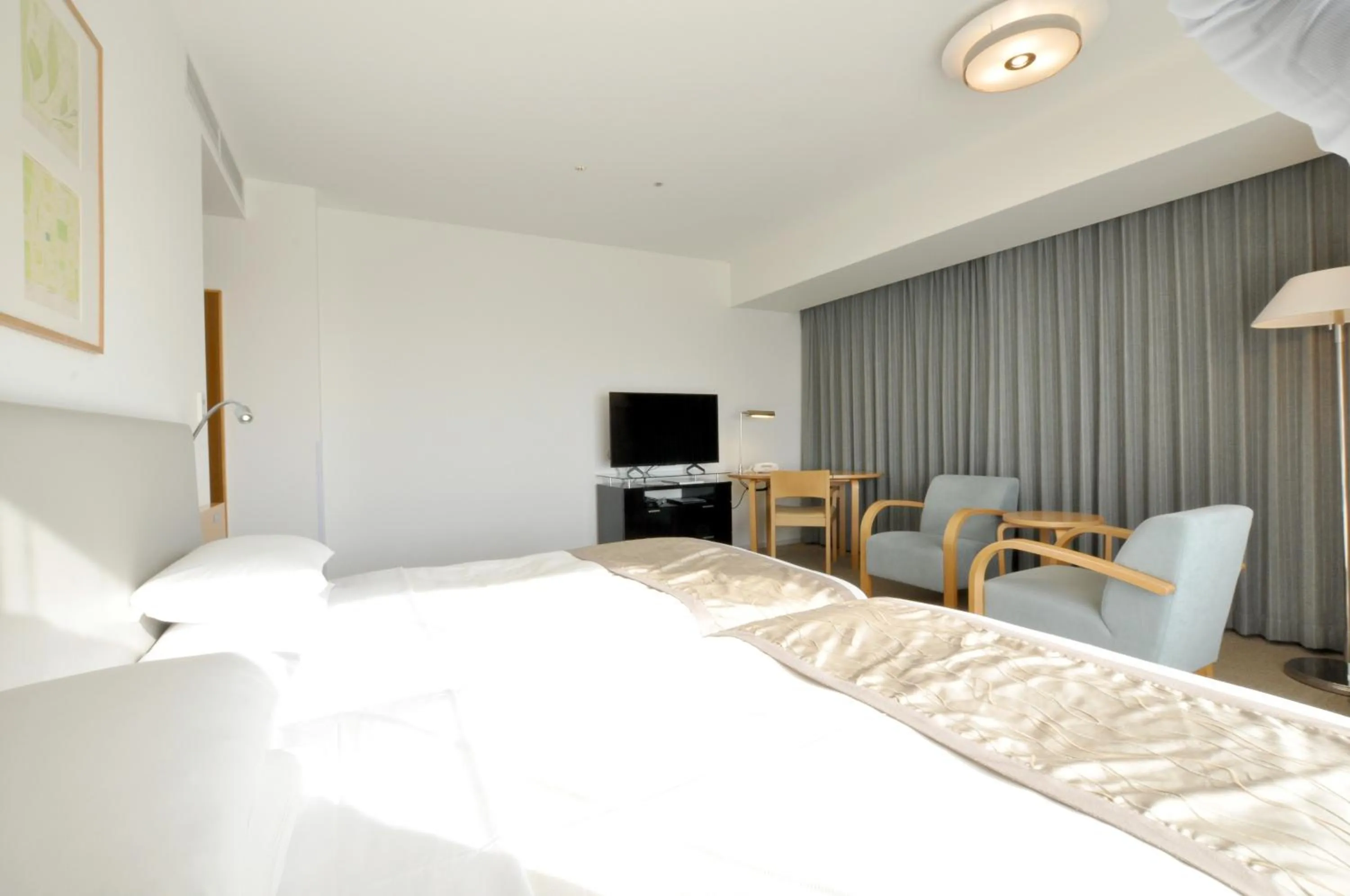 Photo of the whole room, Bed in Hotel Nikko Niigata