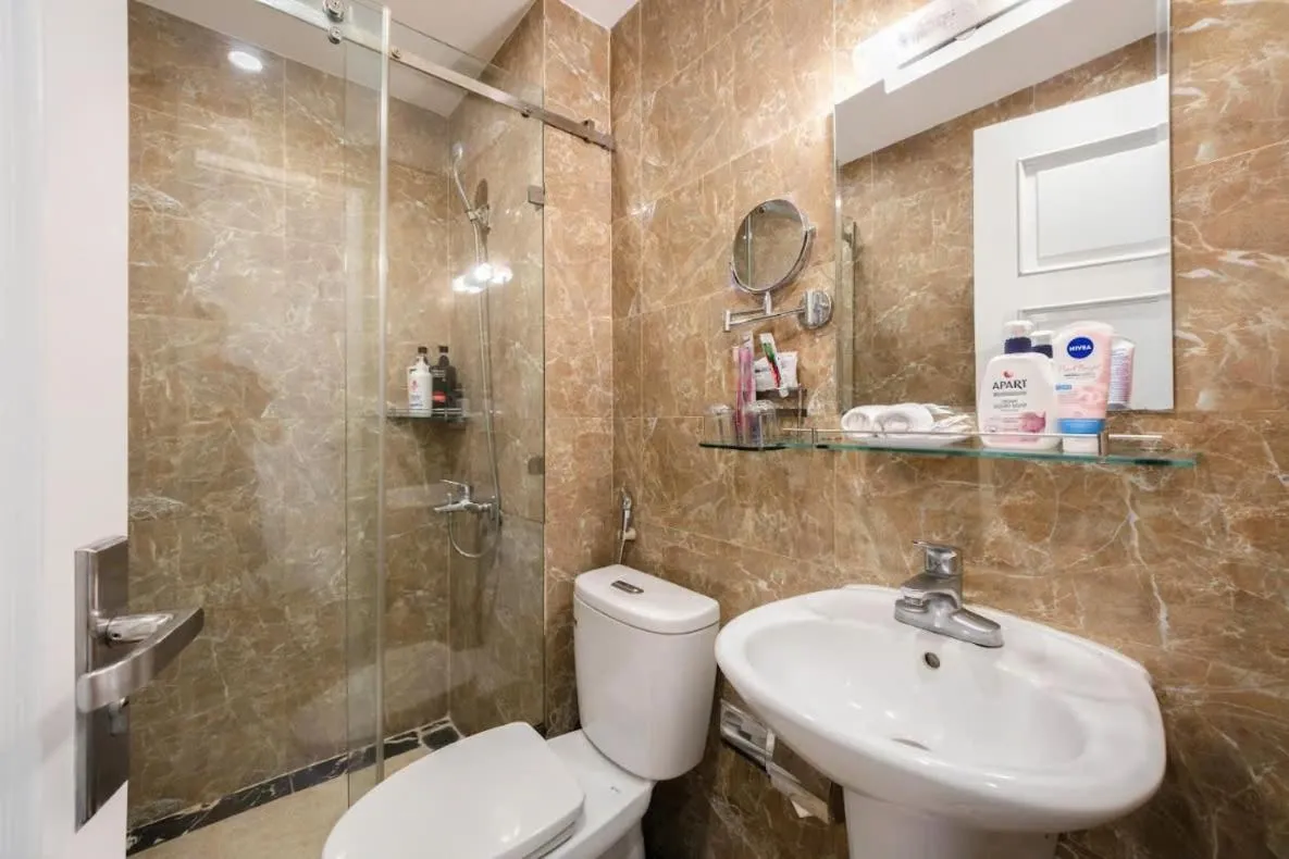 Shower in A25 Hotel - 30 An Dương