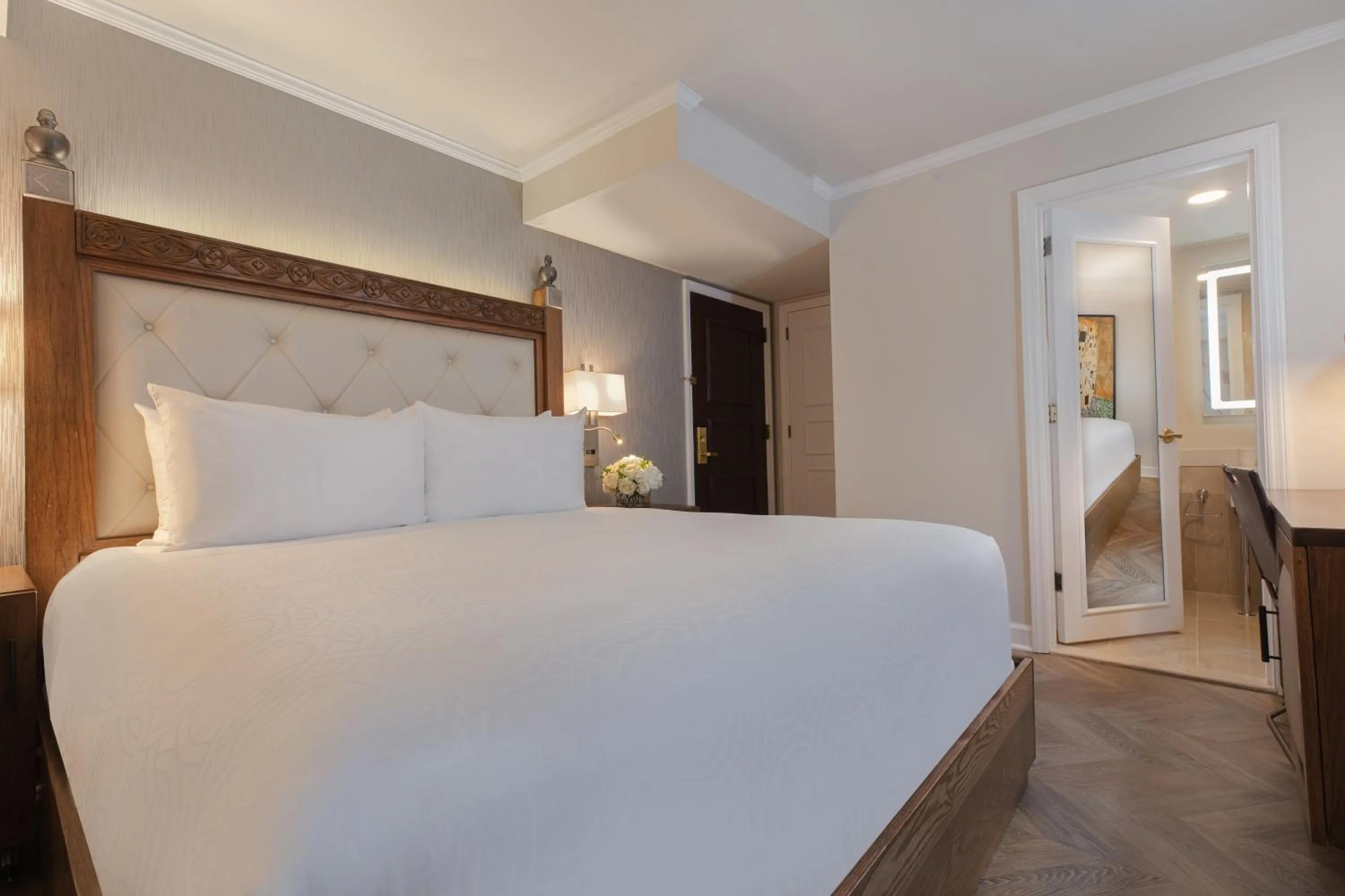 Photo of the whole room, Bed in Westgate New York Grand Central